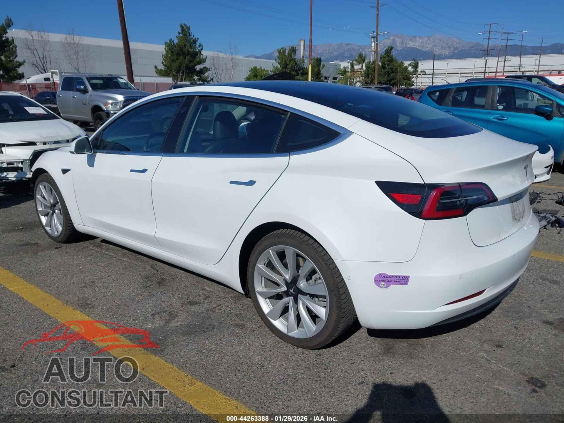 TESLA MODEL 3 2018 - 5YJ3E1EB4JF134348