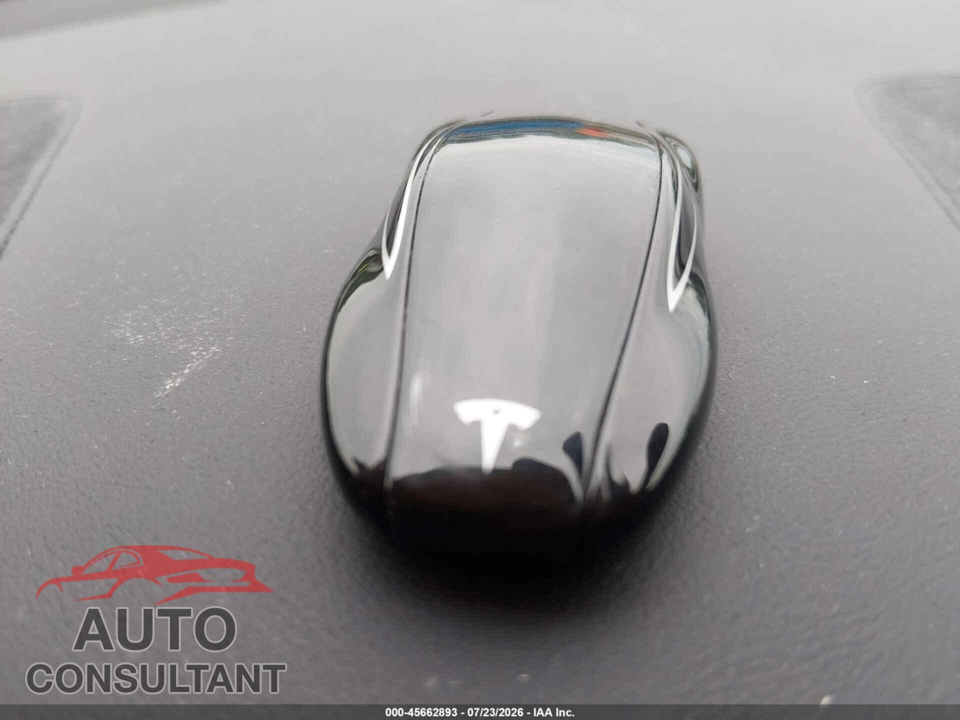 TESLA MODEL S 2015 - 5YJSA1E21FF112046