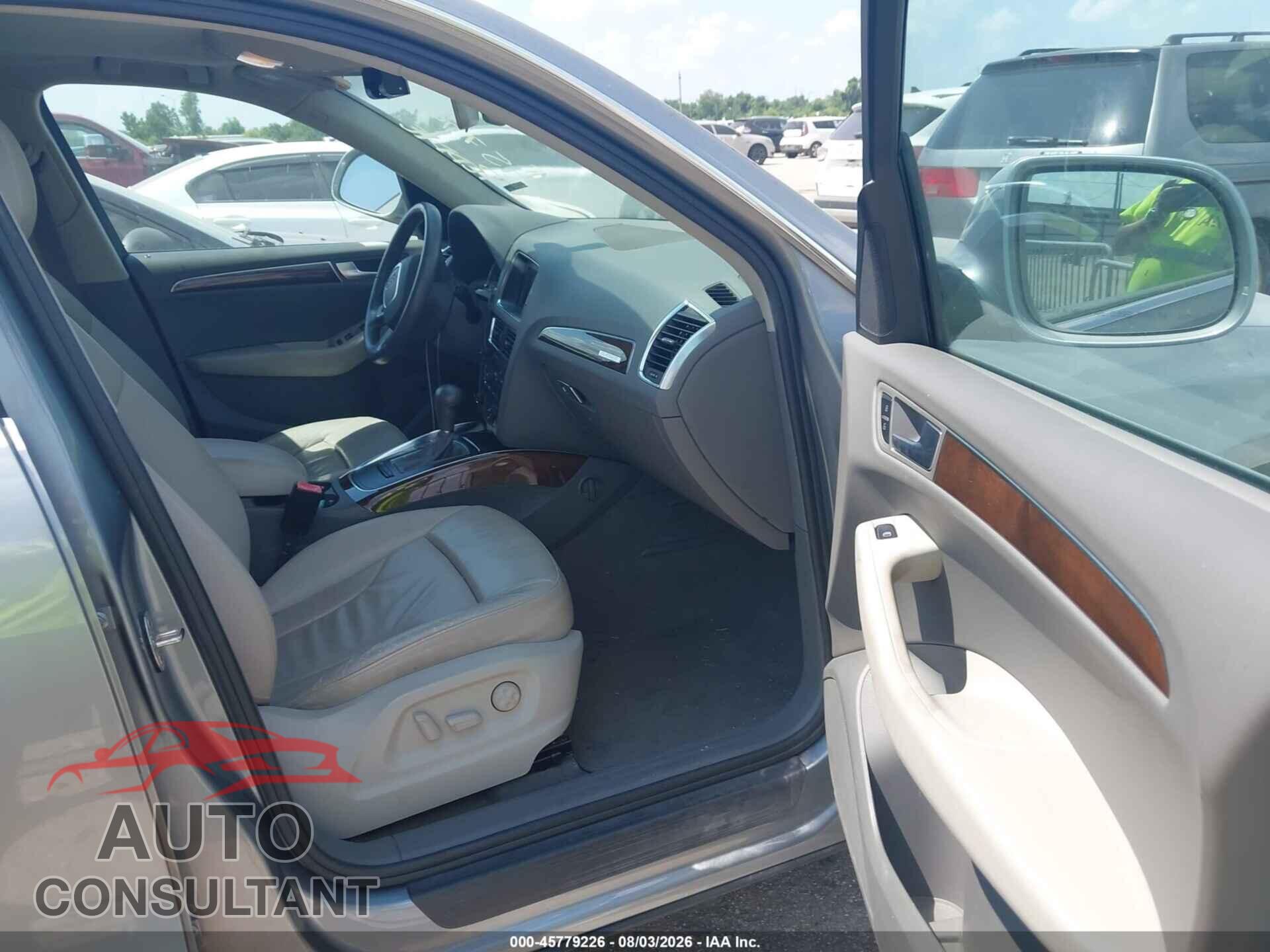 AUDI Q5 2011 - WA1CFAFP4BA044385