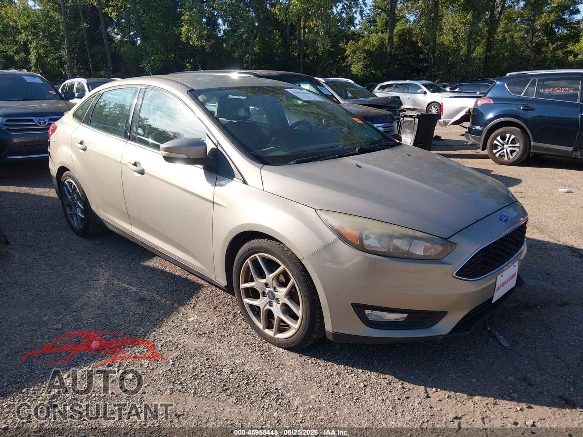 FORD FOCUS 2015 - 1FADP3F26FL286750