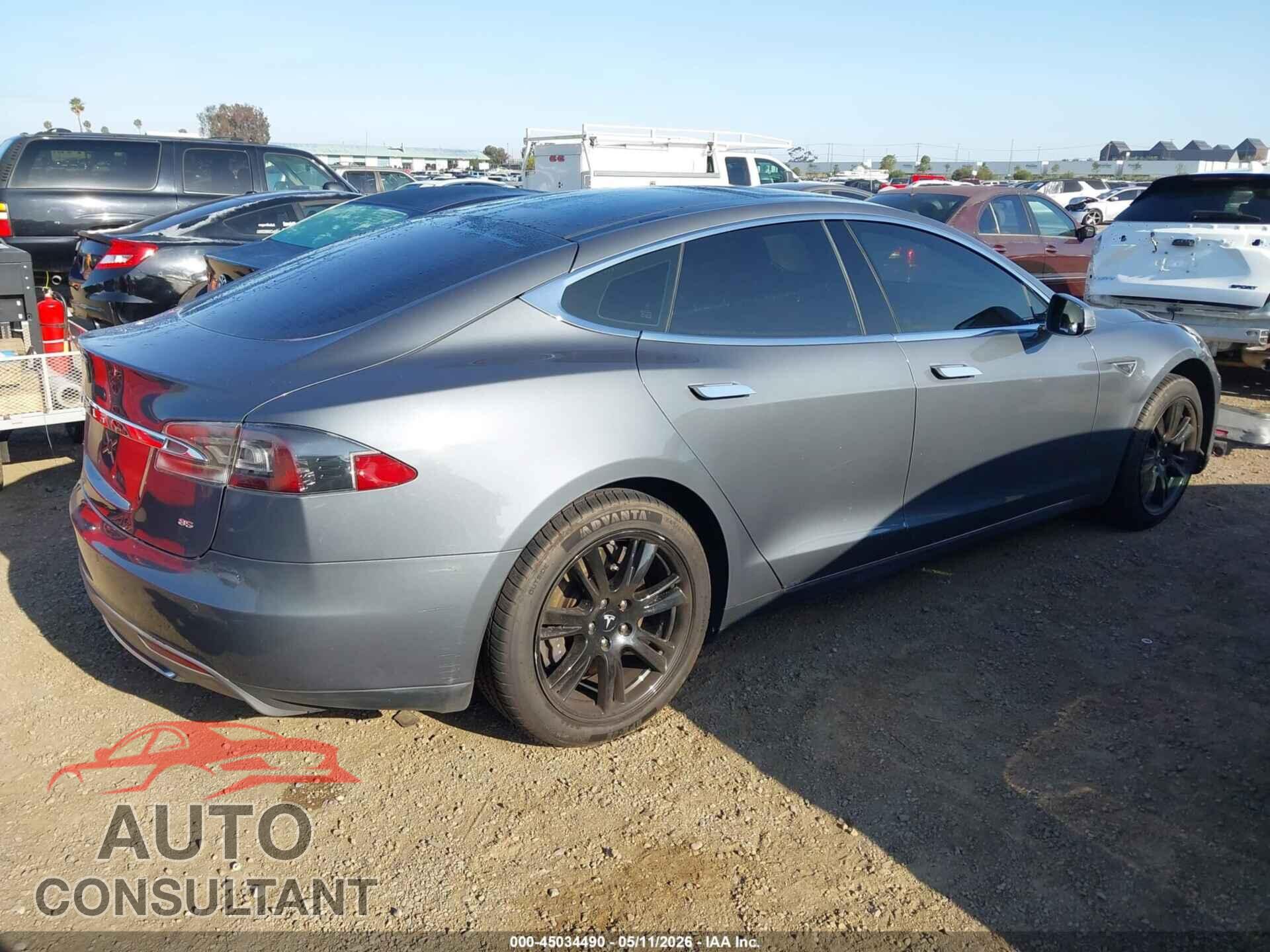 TESLA MODEL S 2013 - 5YJSA1CN0DFP20439