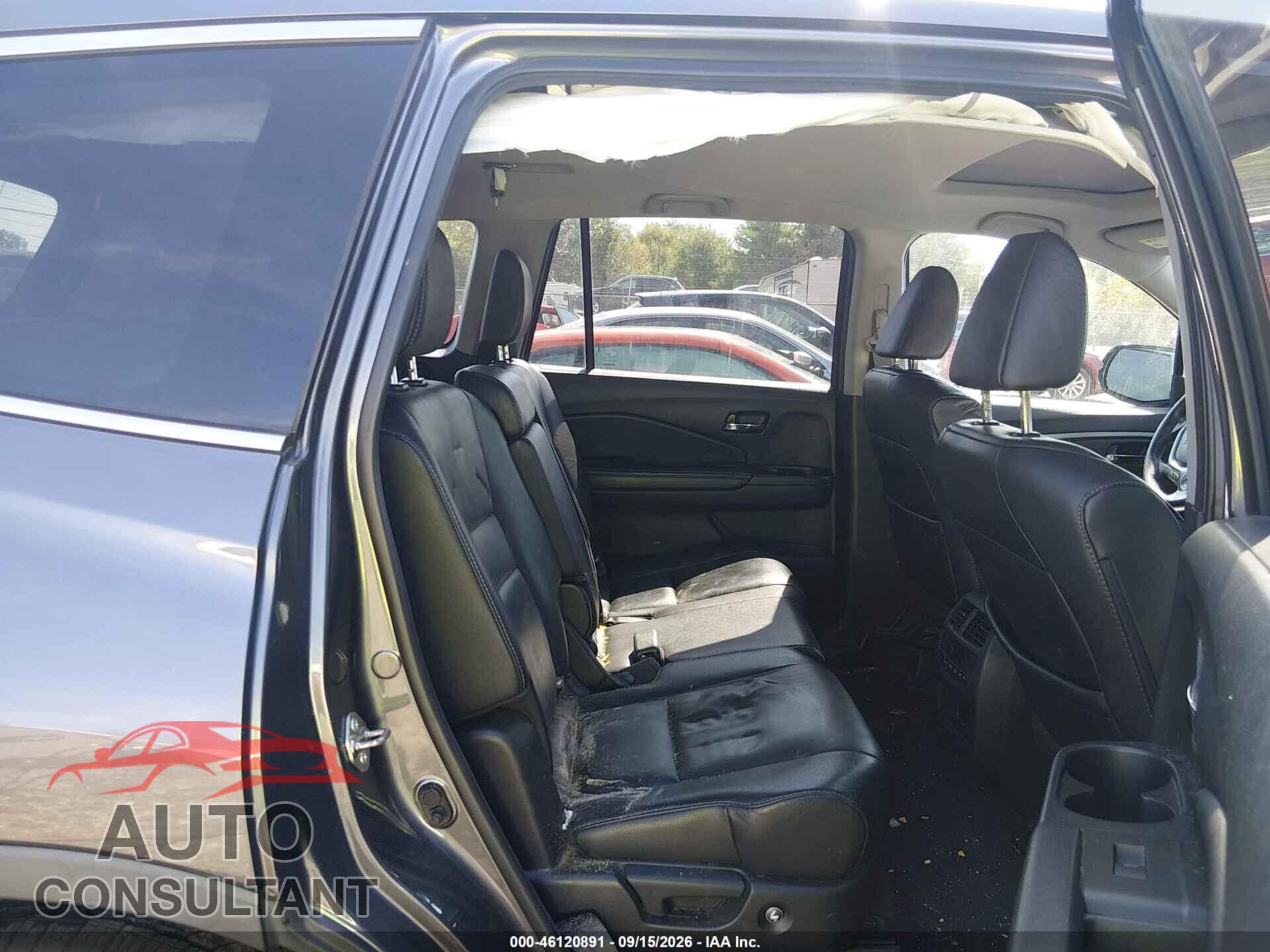 HONDA PILOT 2017 - 5FNYF5H58HB006768