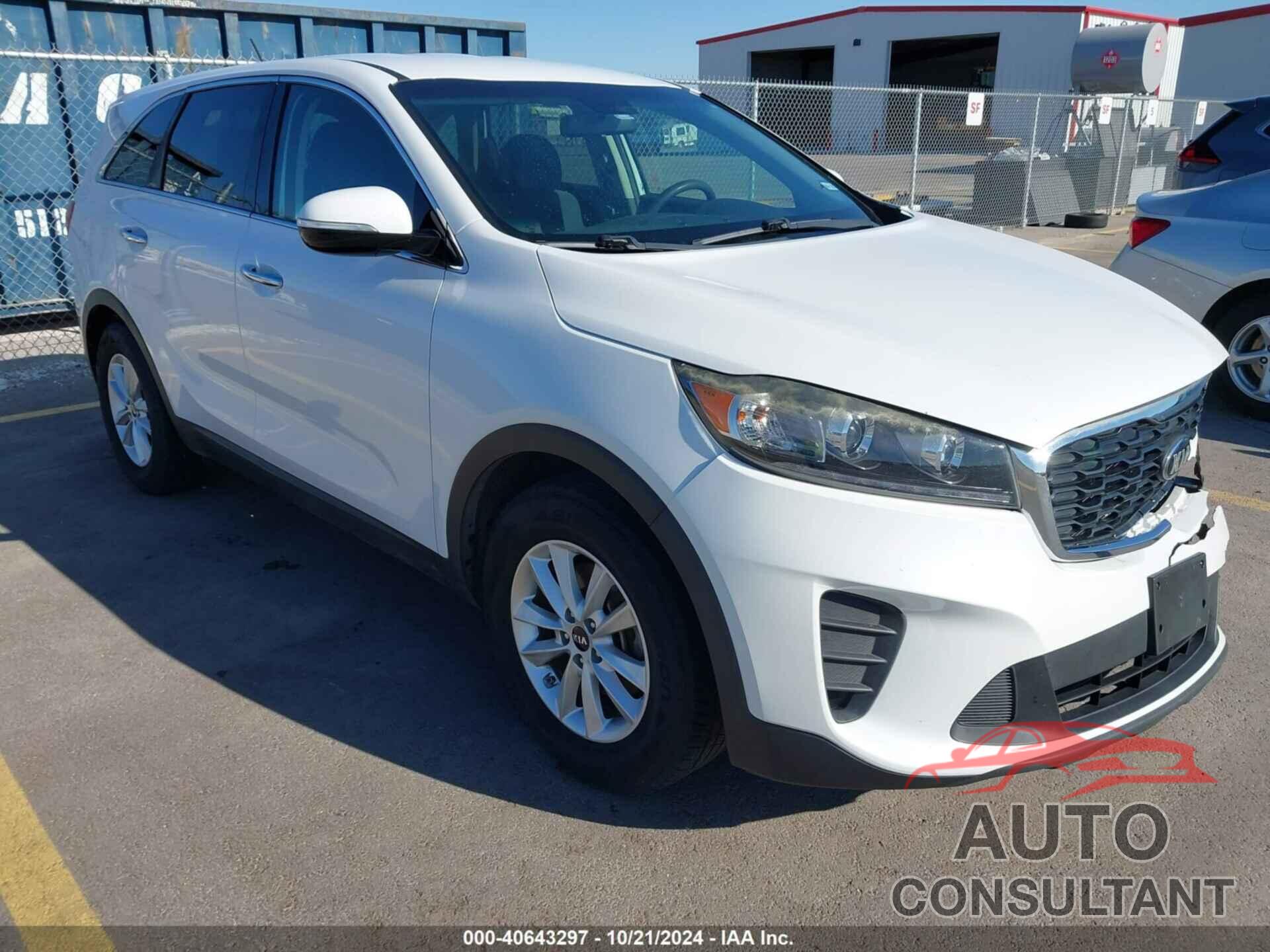 KIA SORENTO 2019 - 5XYPG4A50KG485555