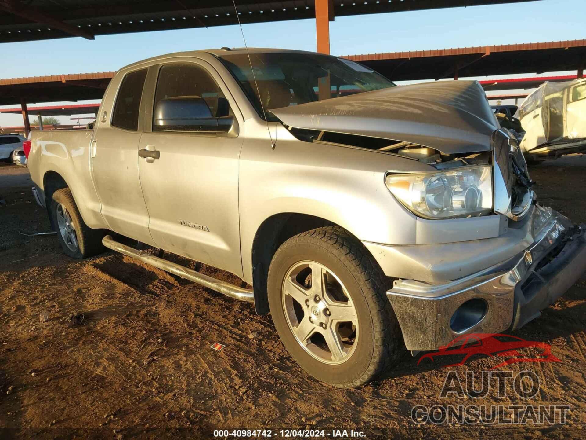 TOYOTA TUNDRA 2011 - 5TFRM5F17BX031569