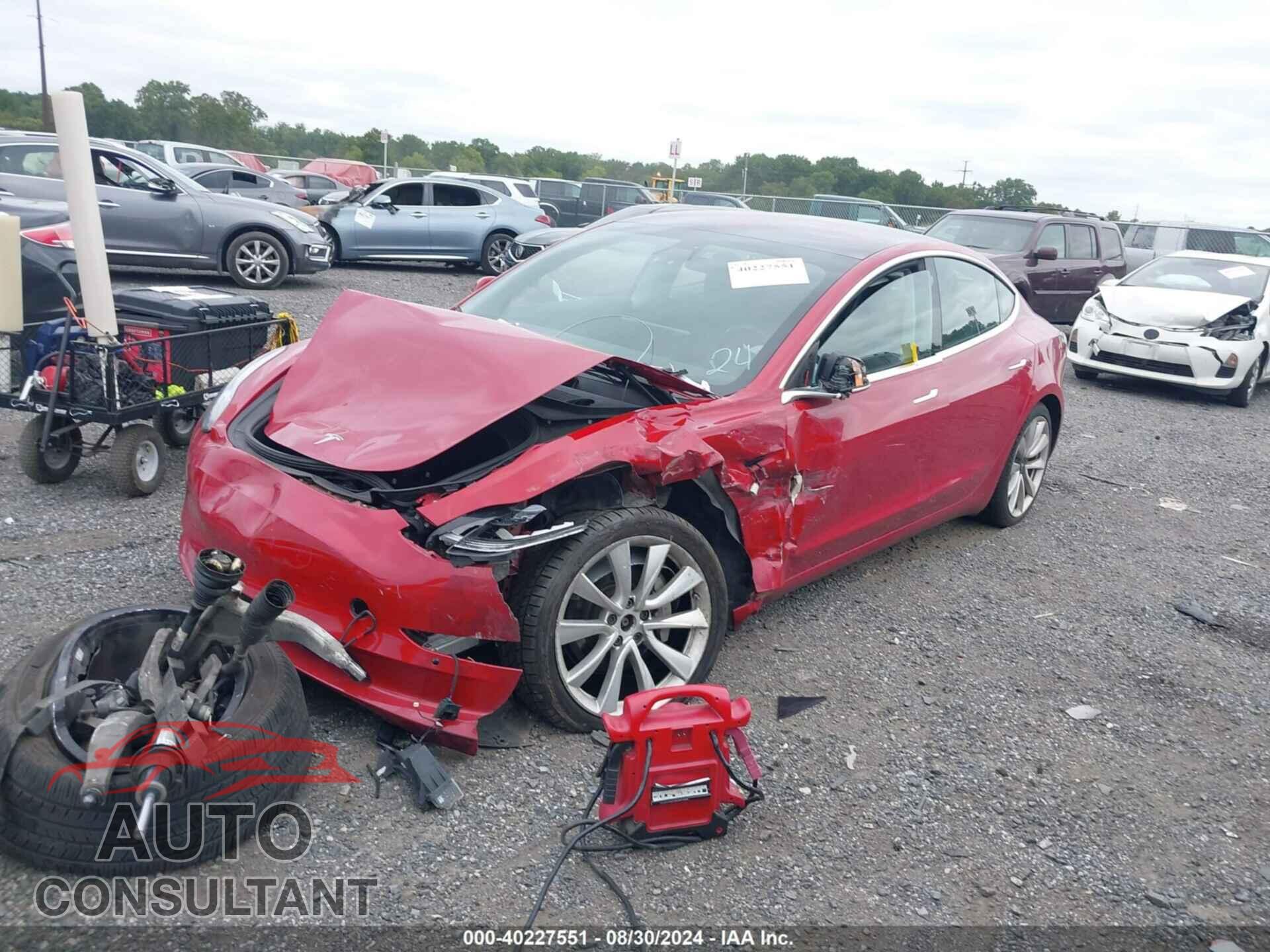 TESLA MODEL 3 2018 - 5YJ3E1EB3JF065734