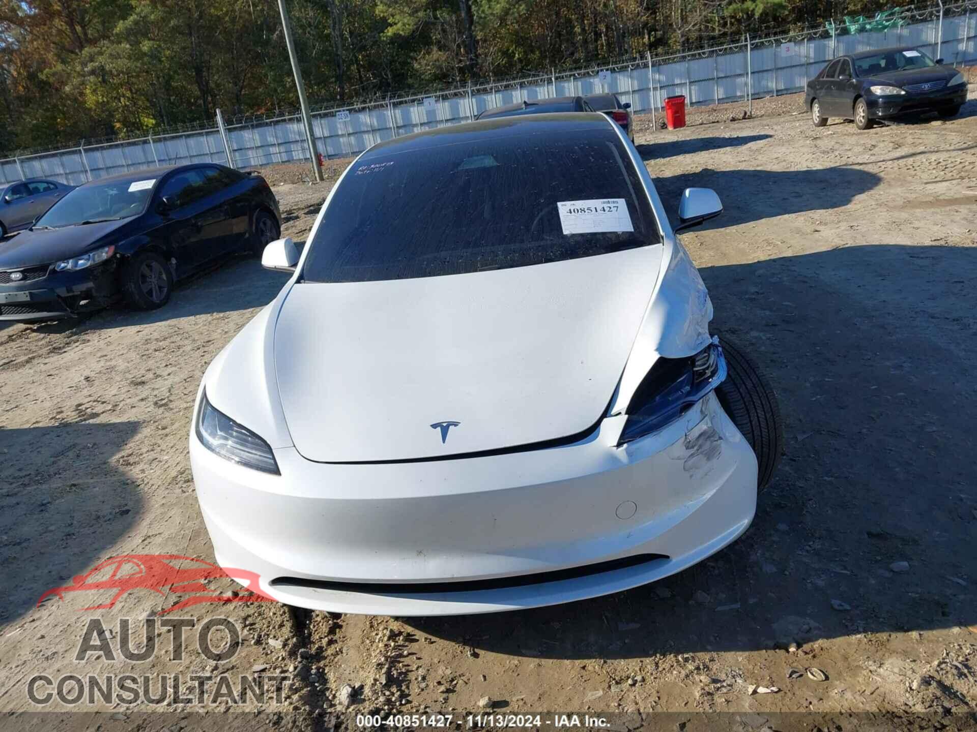 TESLA MODEL 3 2024 - 5YJ3E1EA4RF732586