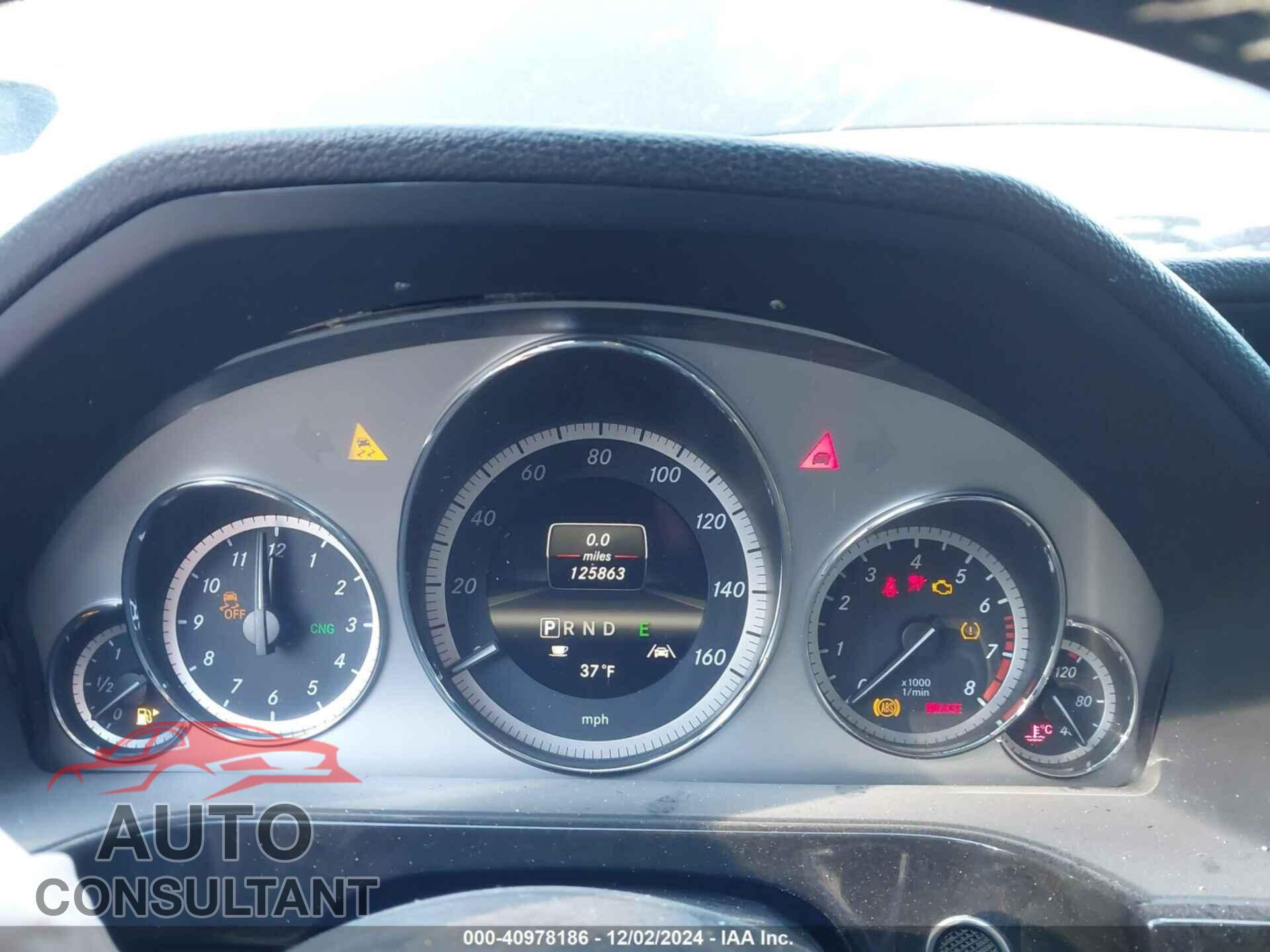 MERCEDES-BENZ E 550 2013 - WDDHF9BB2DA677657