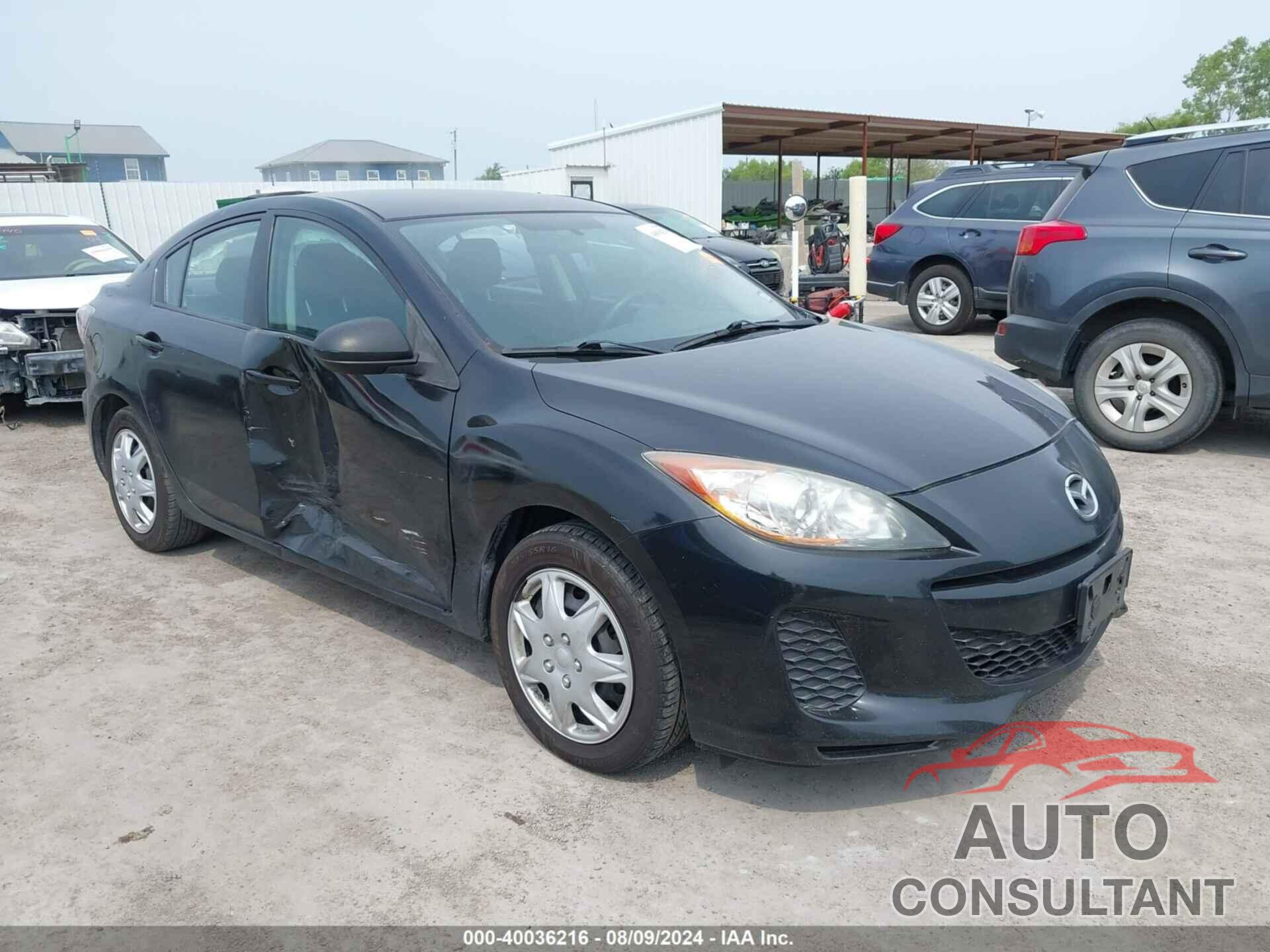 MAZDA MAZDA3 2012 - JM1BL1UF7C1557779