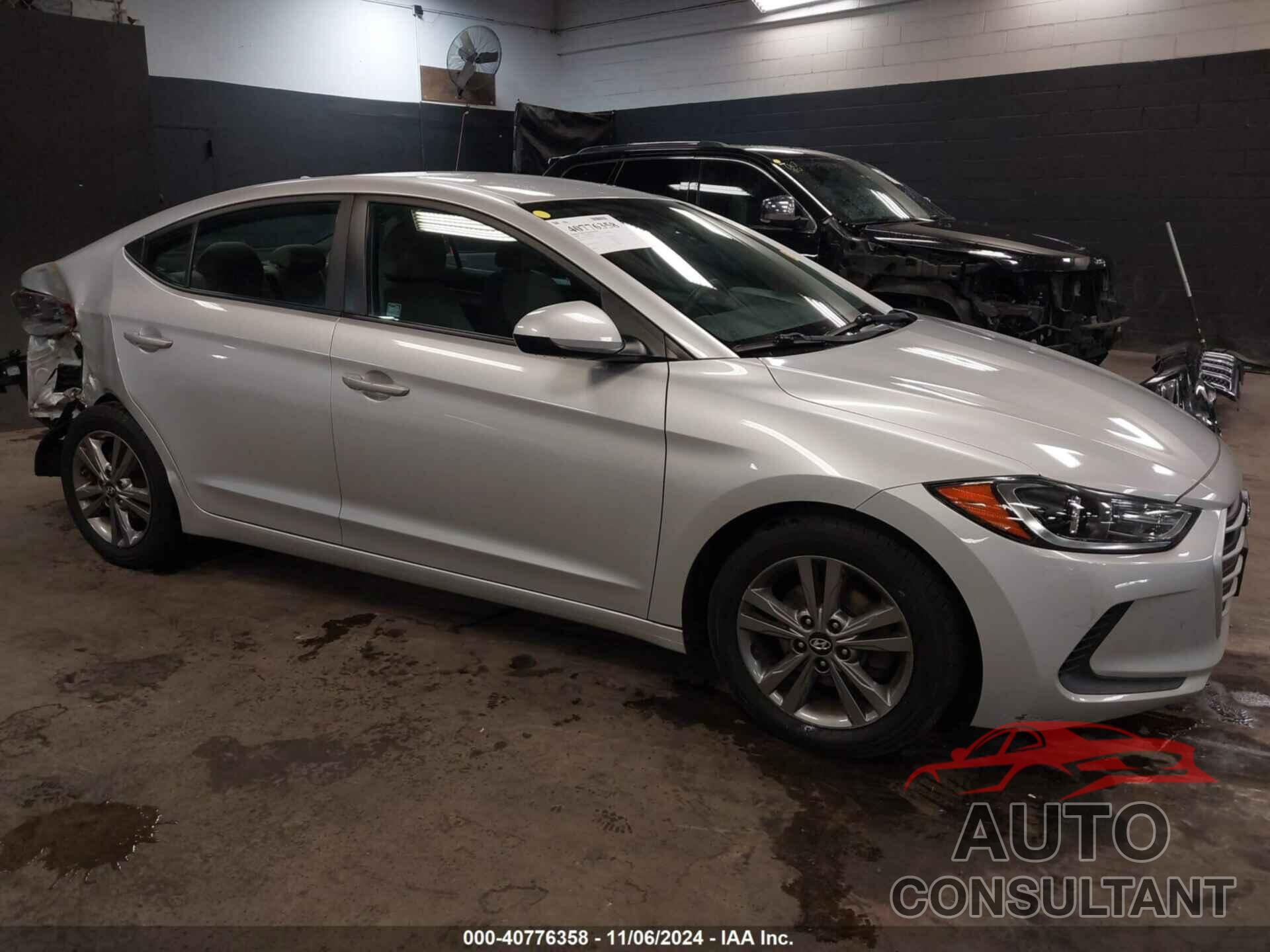 HYUNDAI ELANTRA 2018 - 5NPD84LF4JH328219