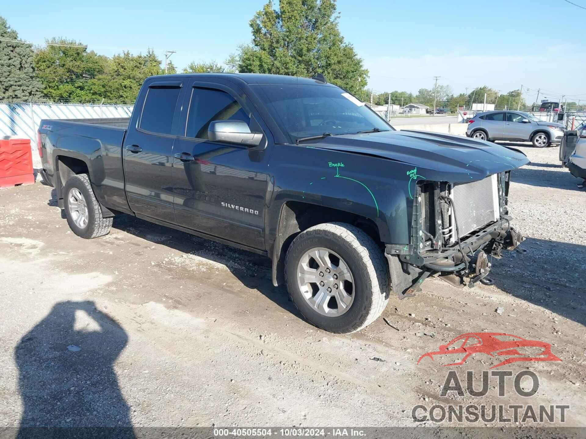 CHEVROLET SILVERADO 1500 2017 - 1GCVKREC1HZ201095