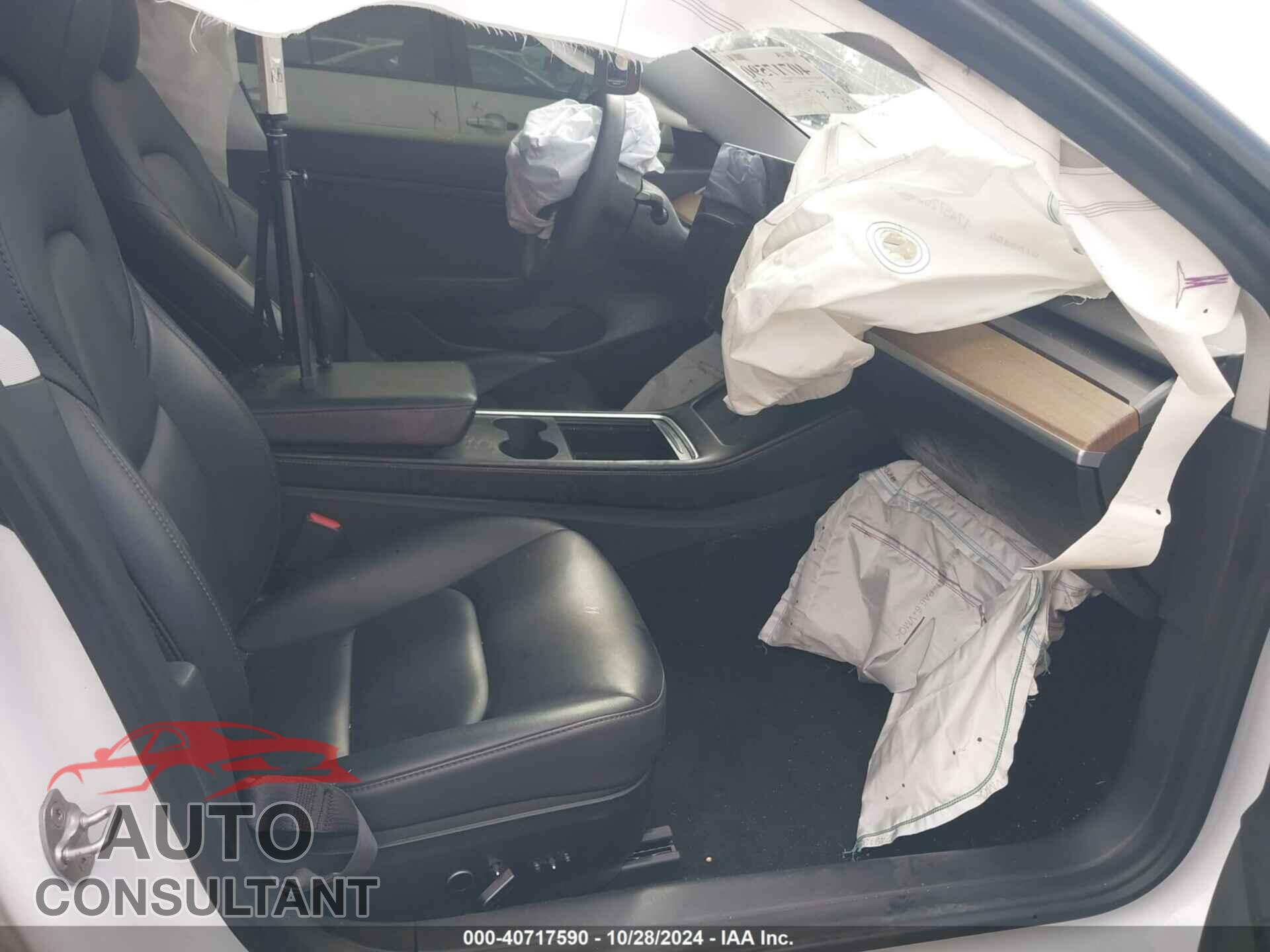 TESLA MODEL 3 2021 - 5YJ3E1EA0MF940540