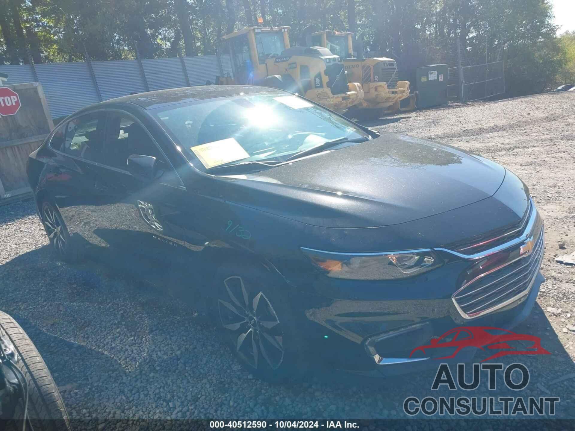 CHEVROLET MALIBU 2018 - 1G1ZD5ST3JF277507