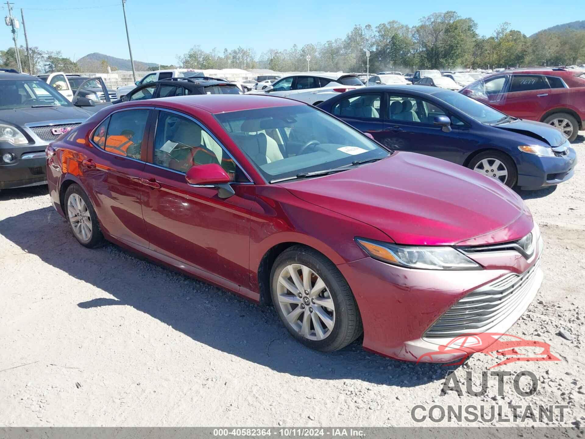 TOYOTA CAMRY 2018 - 4T1B11HK6JU593631