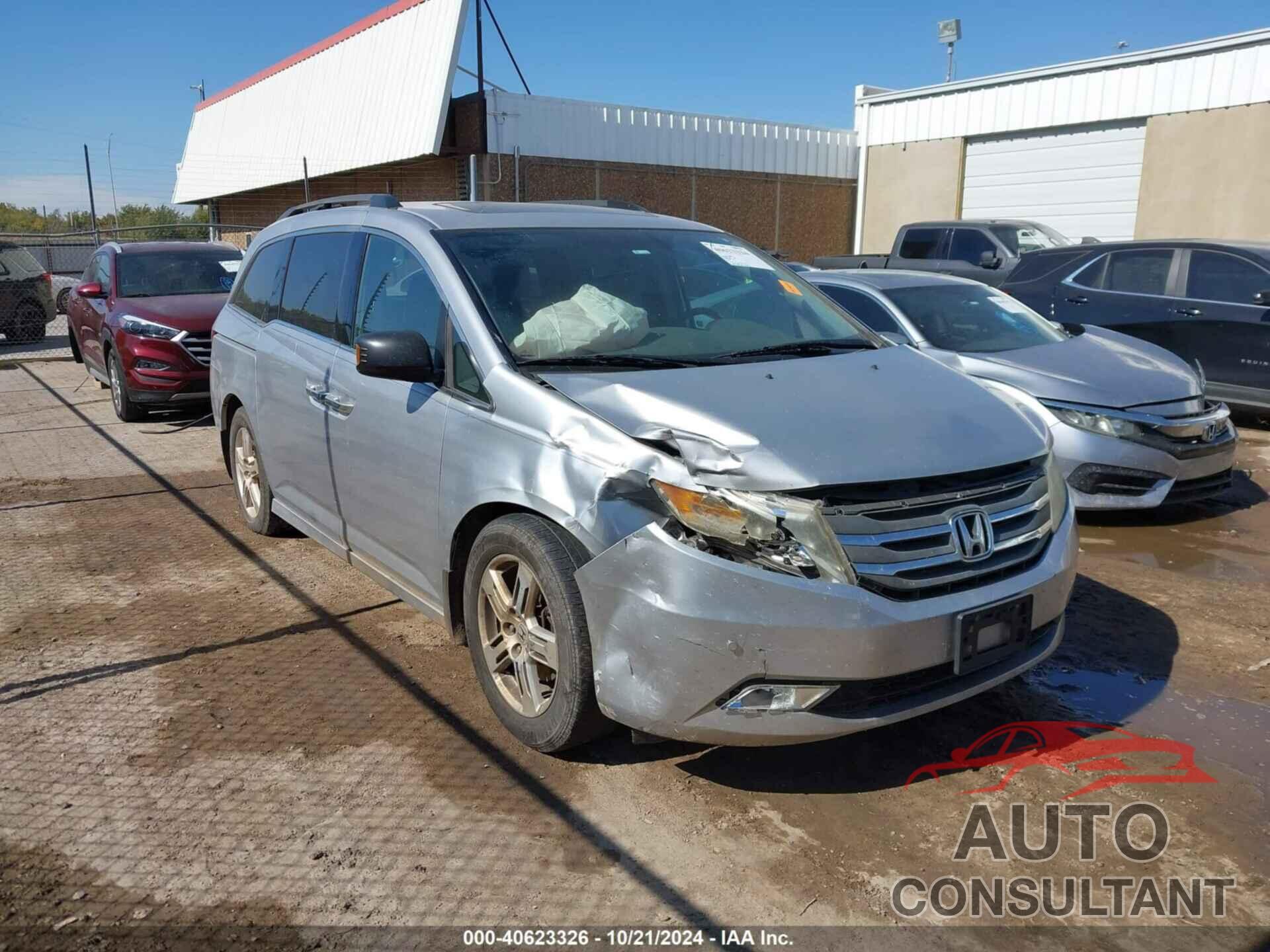 HONDA ODYSSEY 2013 - 5FNRL5H98DB003735