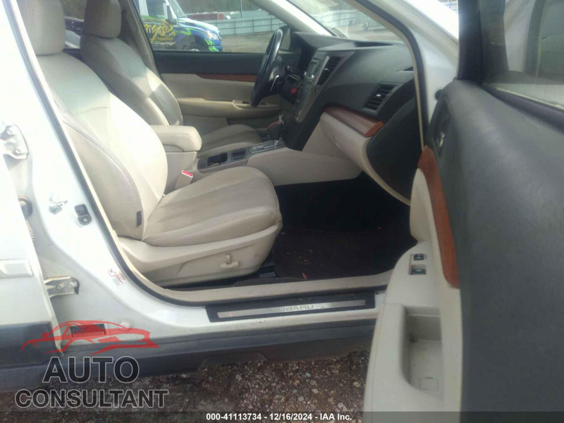 SUBARU OUTBACK 2013 - 4S4BRCKC6D3288288