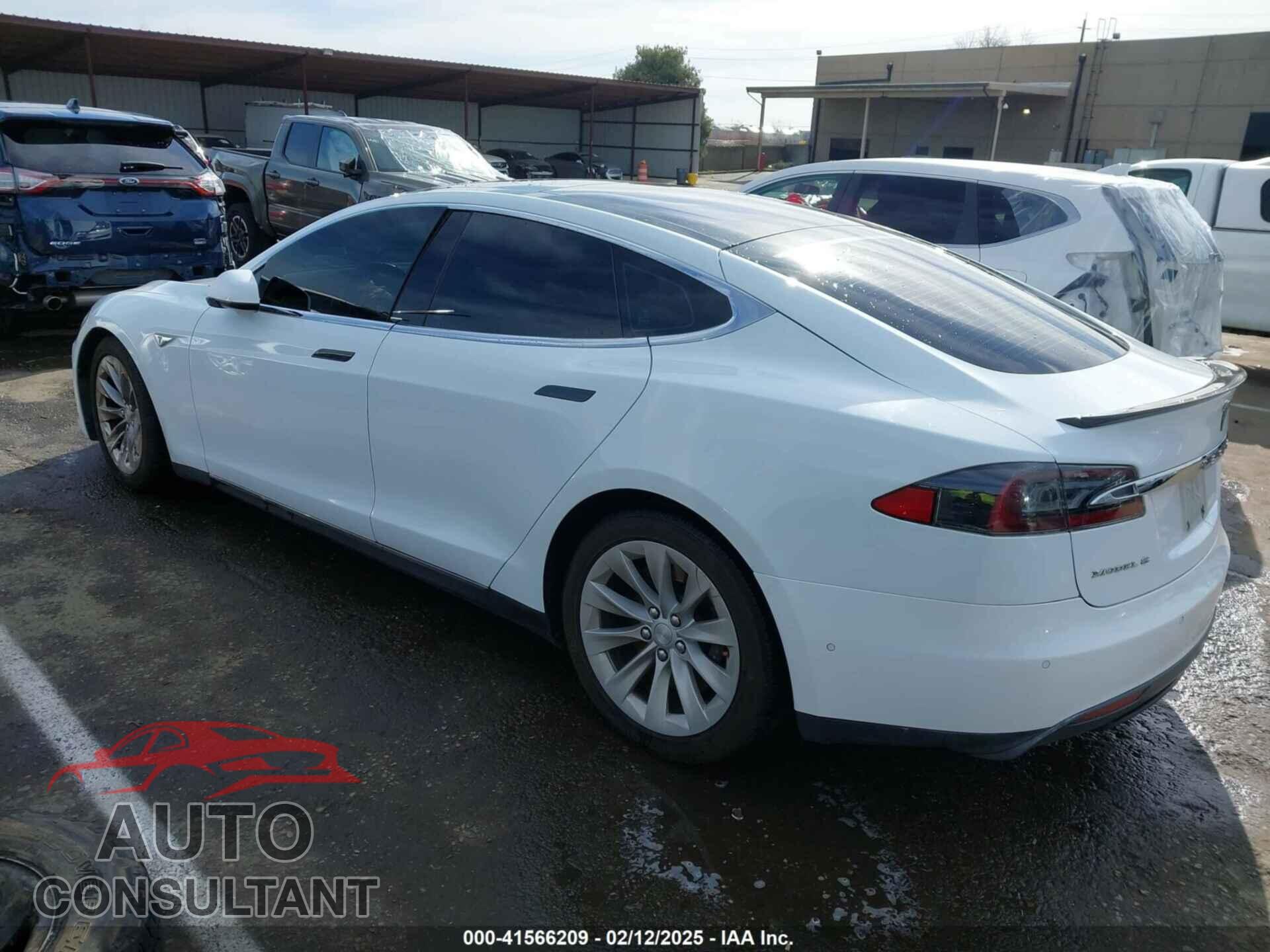 TESLA MODEL S 2015 - 5YJSA1S20FF092750