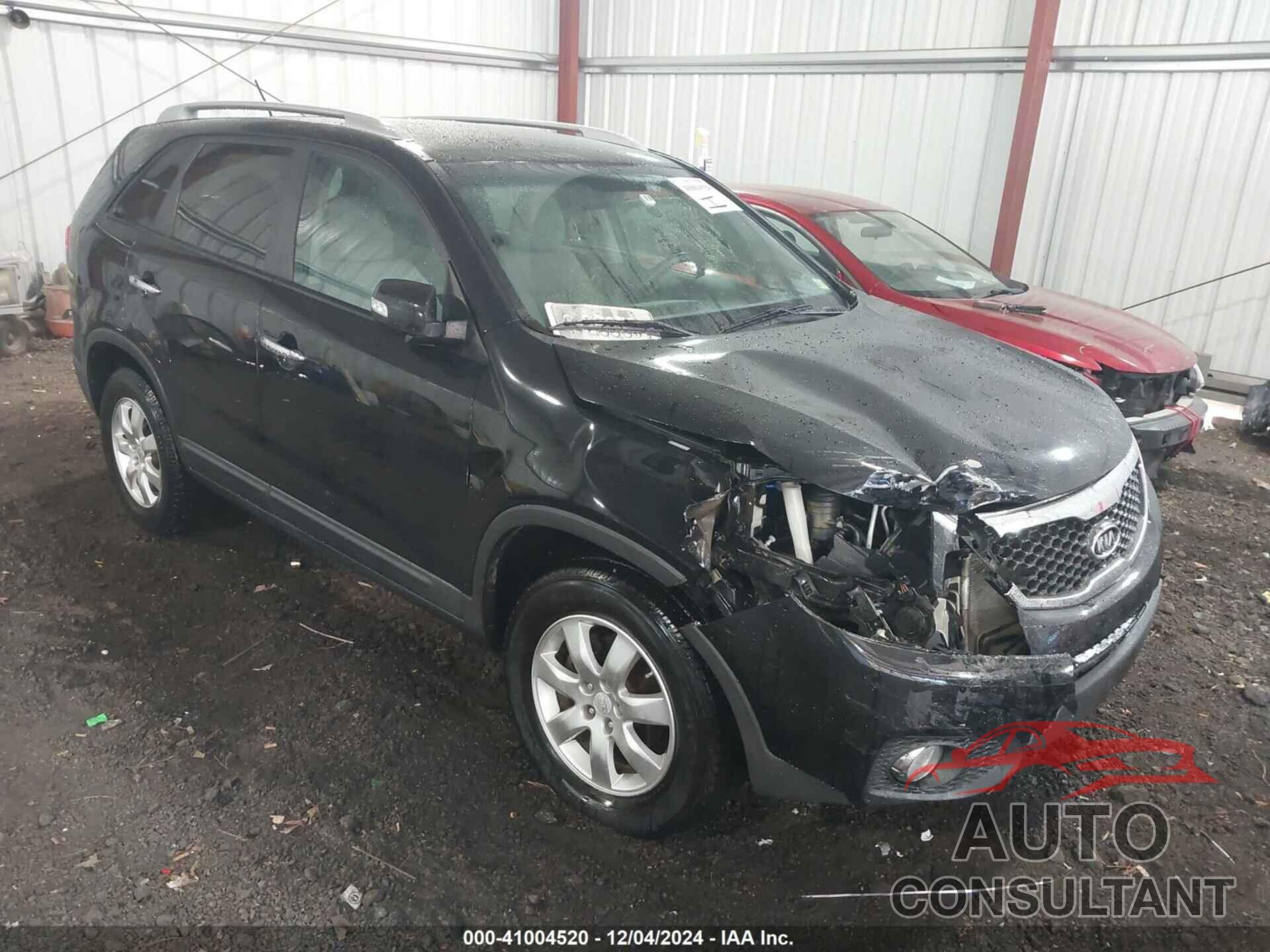 KIA SORENTO 2011 - 5XYKT3A11BG119004