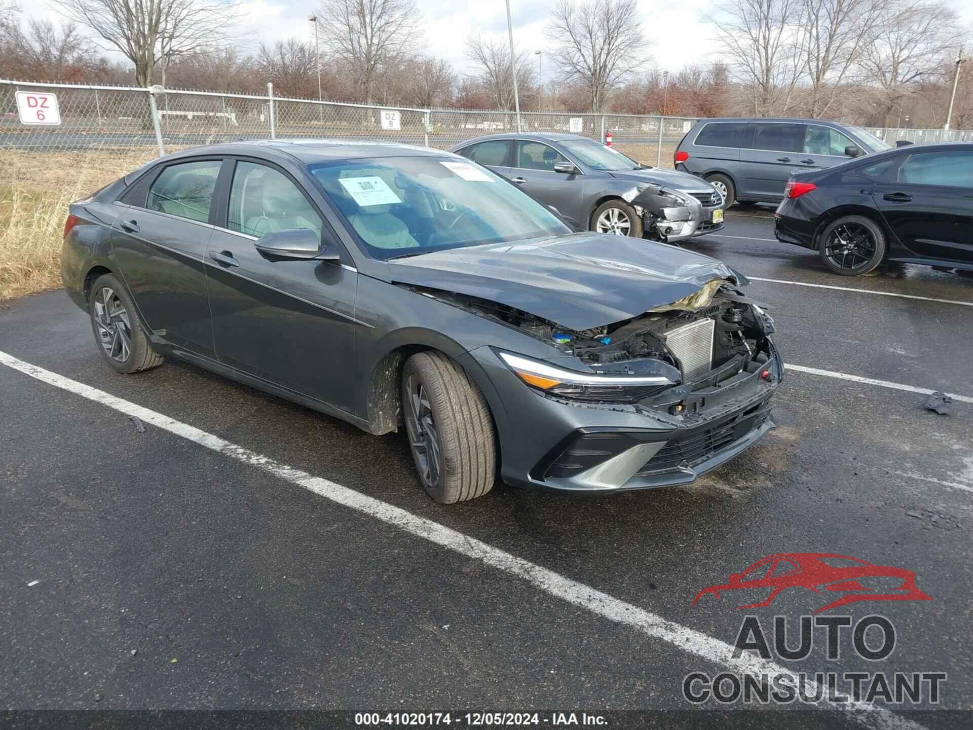 HYUNDAI ELANTRA 2024 - KMHLP4DG2RU637447