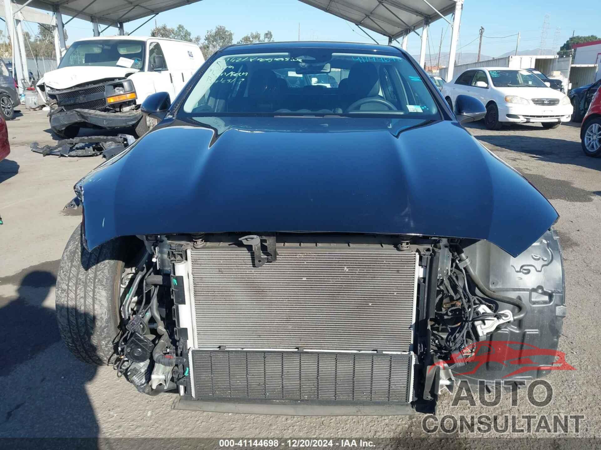 MERCEDES-BENZ C 300 2022 - W1KAF4GB9NR045044