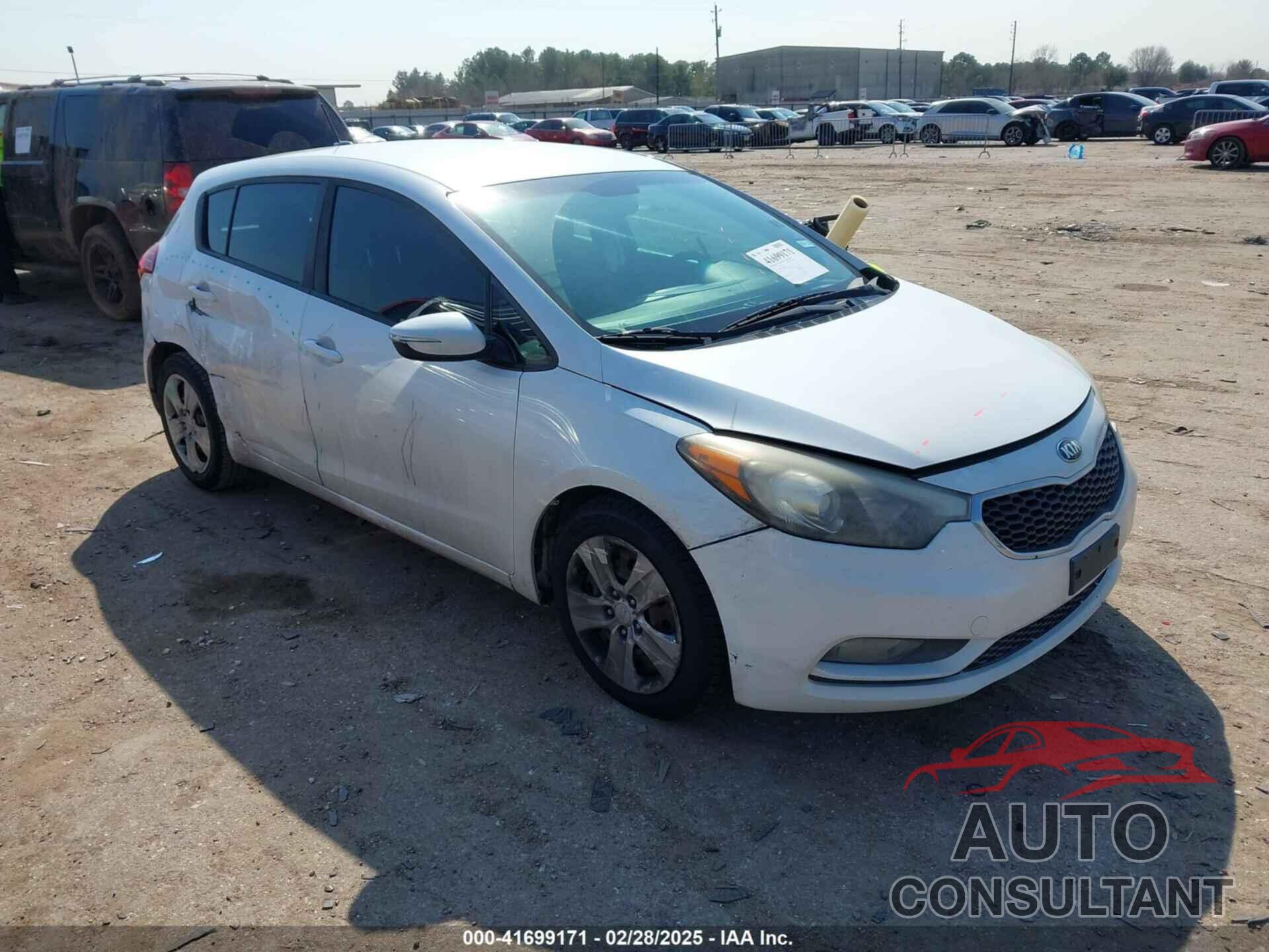 KIA FORTE 5-DOOR 2016 - KNAFK5A85G5643573