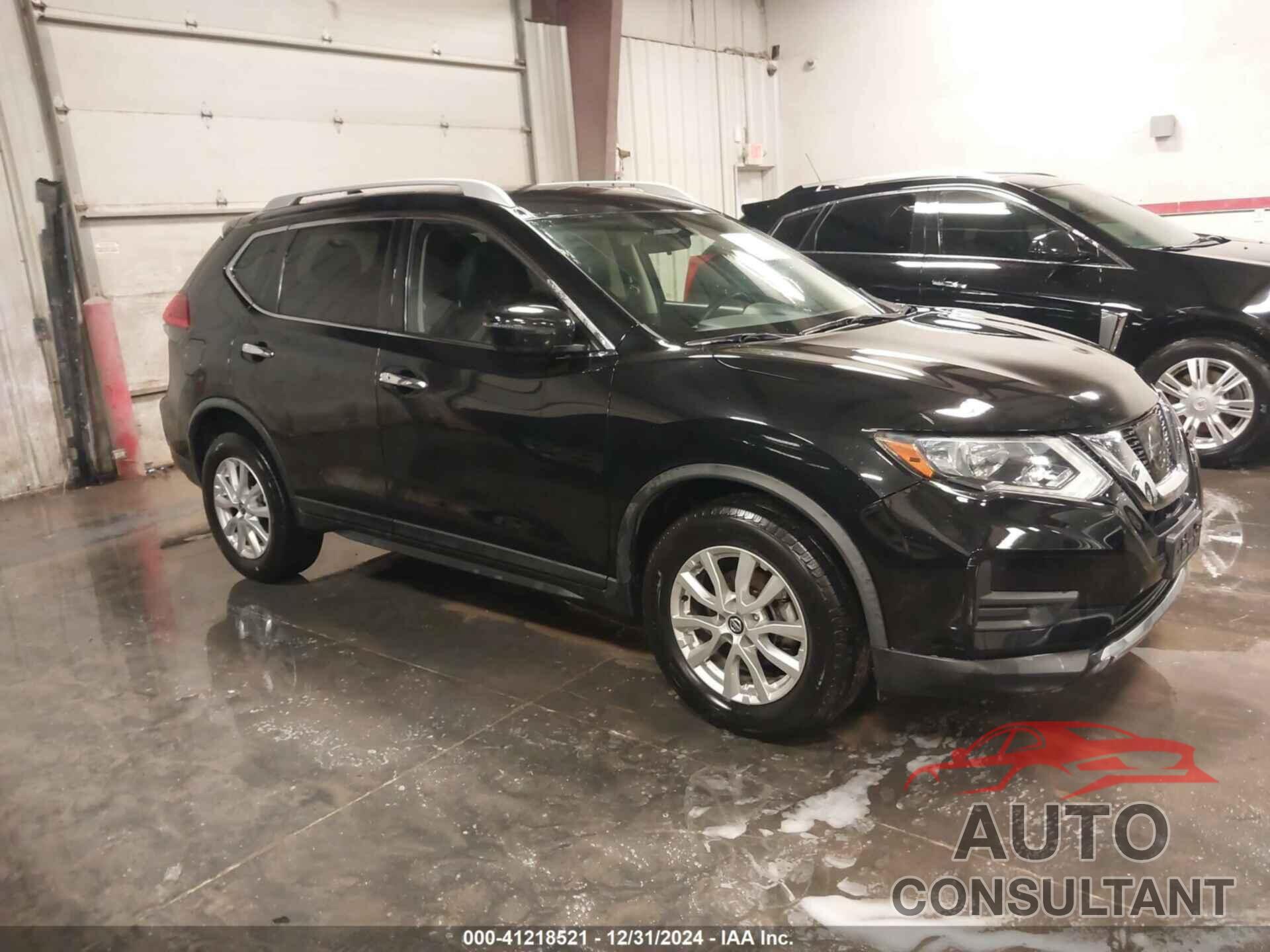 NISSAN ROGUE 2017 - KNMAT2MV4HP600357