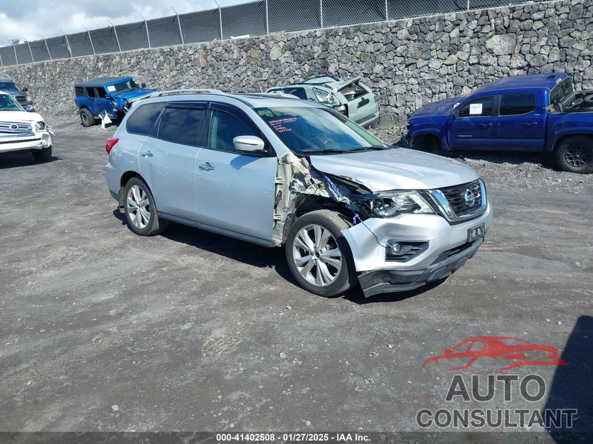 NISSAN PATHFINDER 2018 - 5N1DR2MM6JC637969