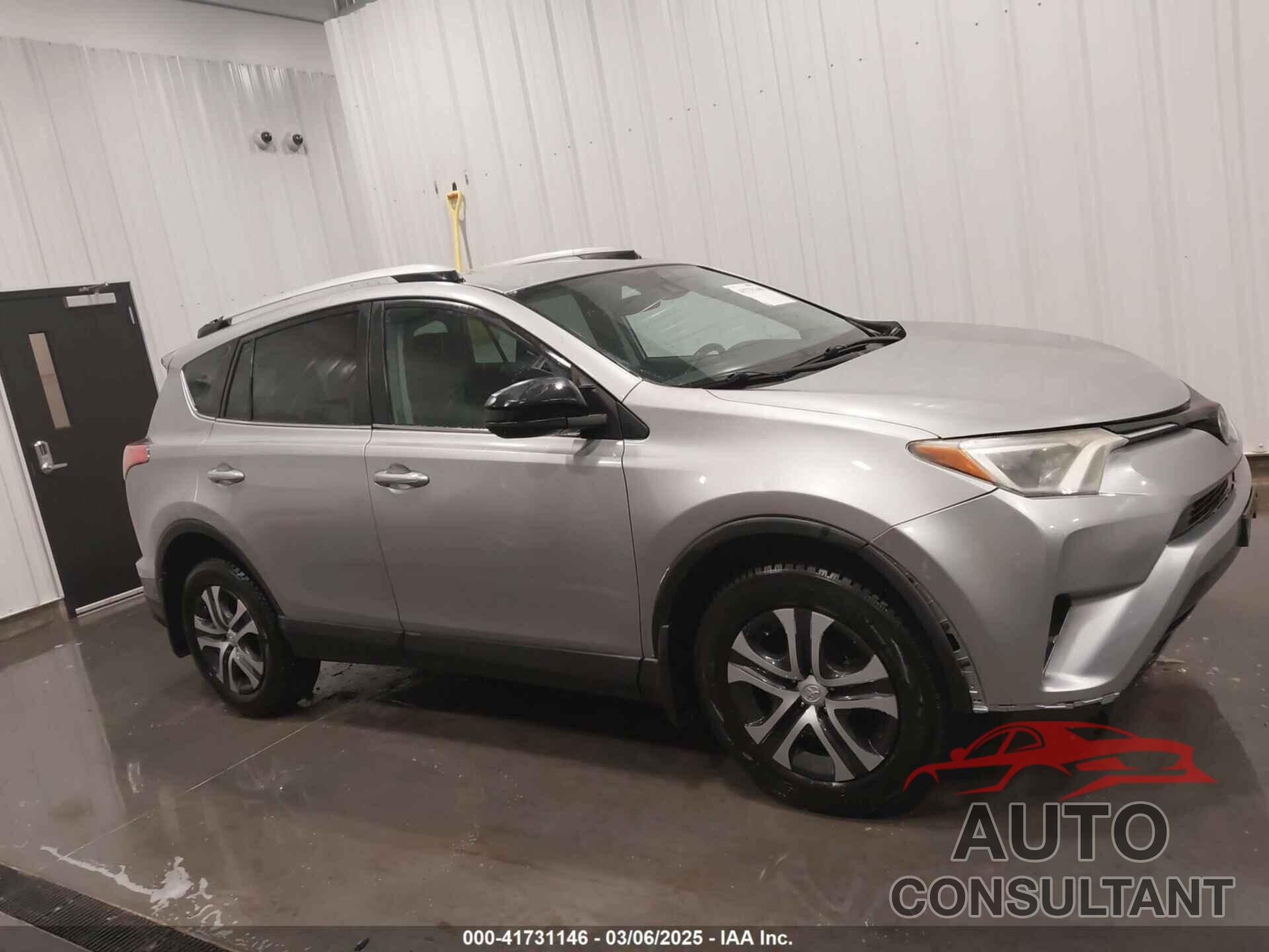 TOYOTA RAV4 2017 - 2T3BFREV8HW646796
