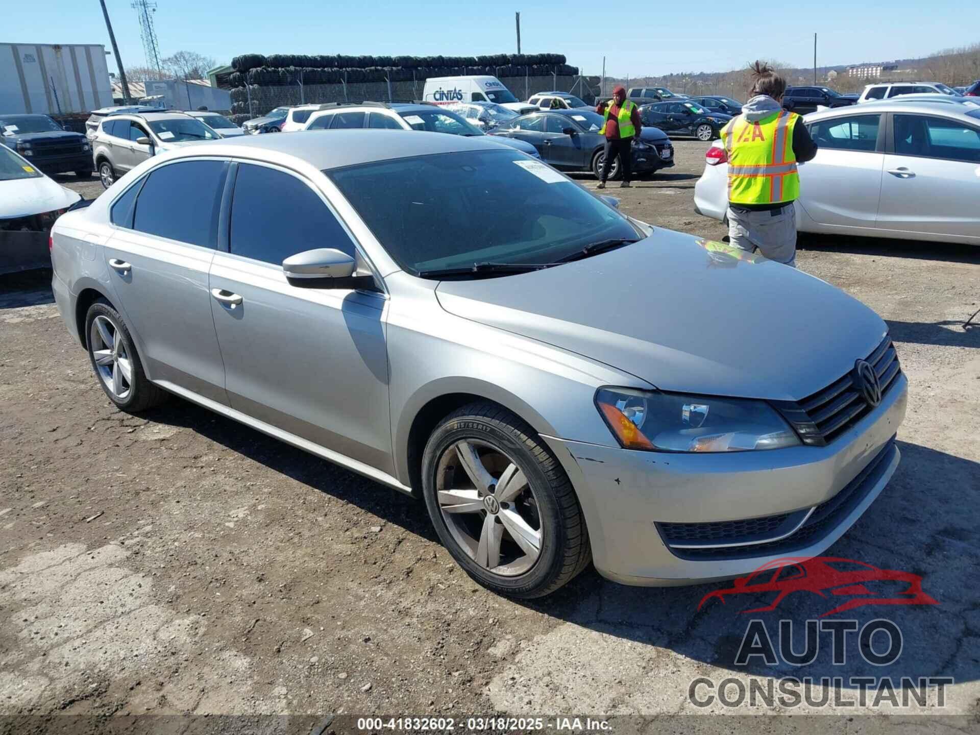 VOLKSWAGEN PASSAT 2014 - 1VWBT7A38EC053078