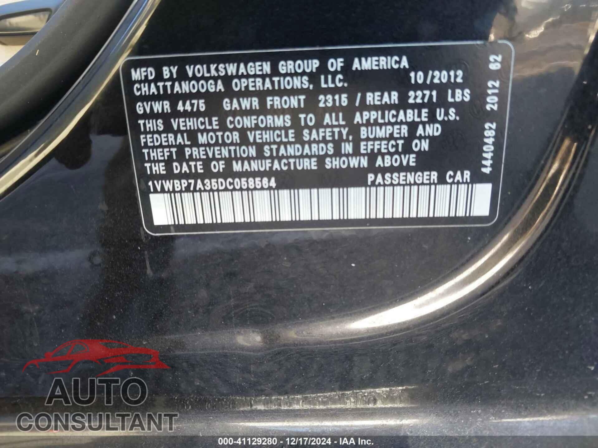 VOLKSWAGEN PASSAT 2013 - 1VWBP7A35DC058564