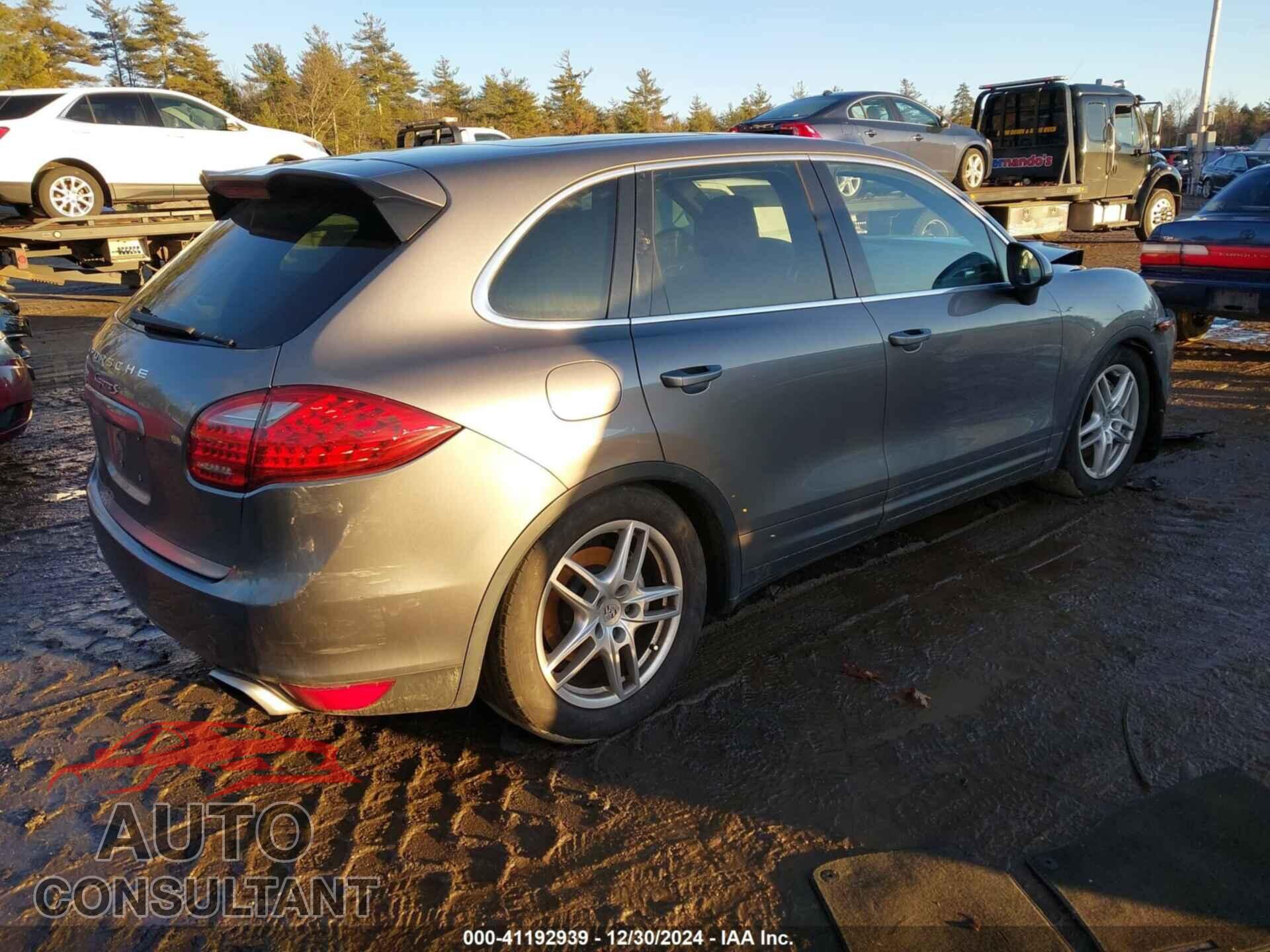 PORSCHE CAYENNE 2013 - WP1AB2A20DLA81157