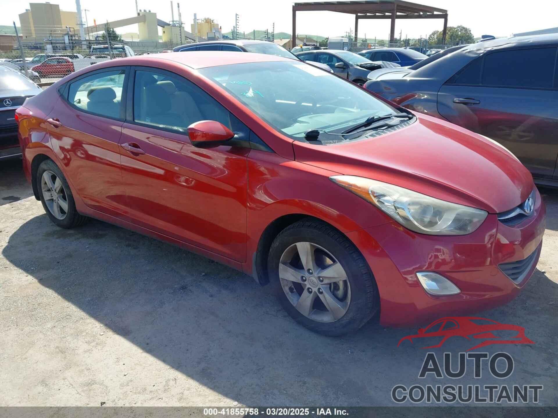 HYUNDAI ELANTRA 2013 - KMHDH4AE4DU490058
