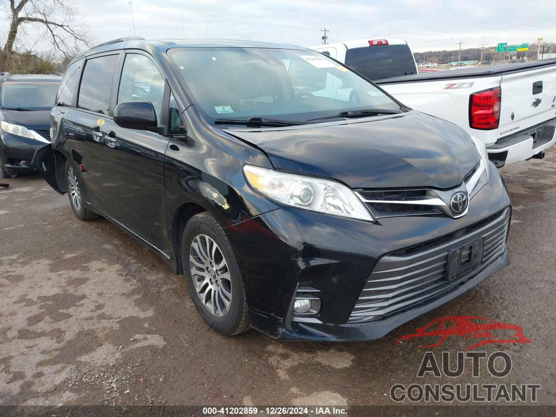 TOYOTA SIENNA 2019 - 5TDYZ3DC4KS994036