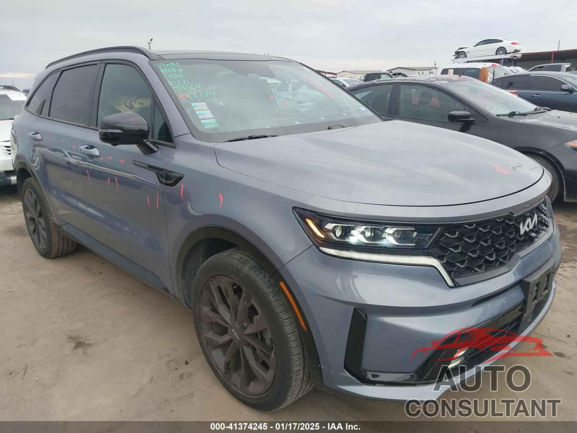 KIA SORENTO 2022 - 5XYRK4LF2NG136981