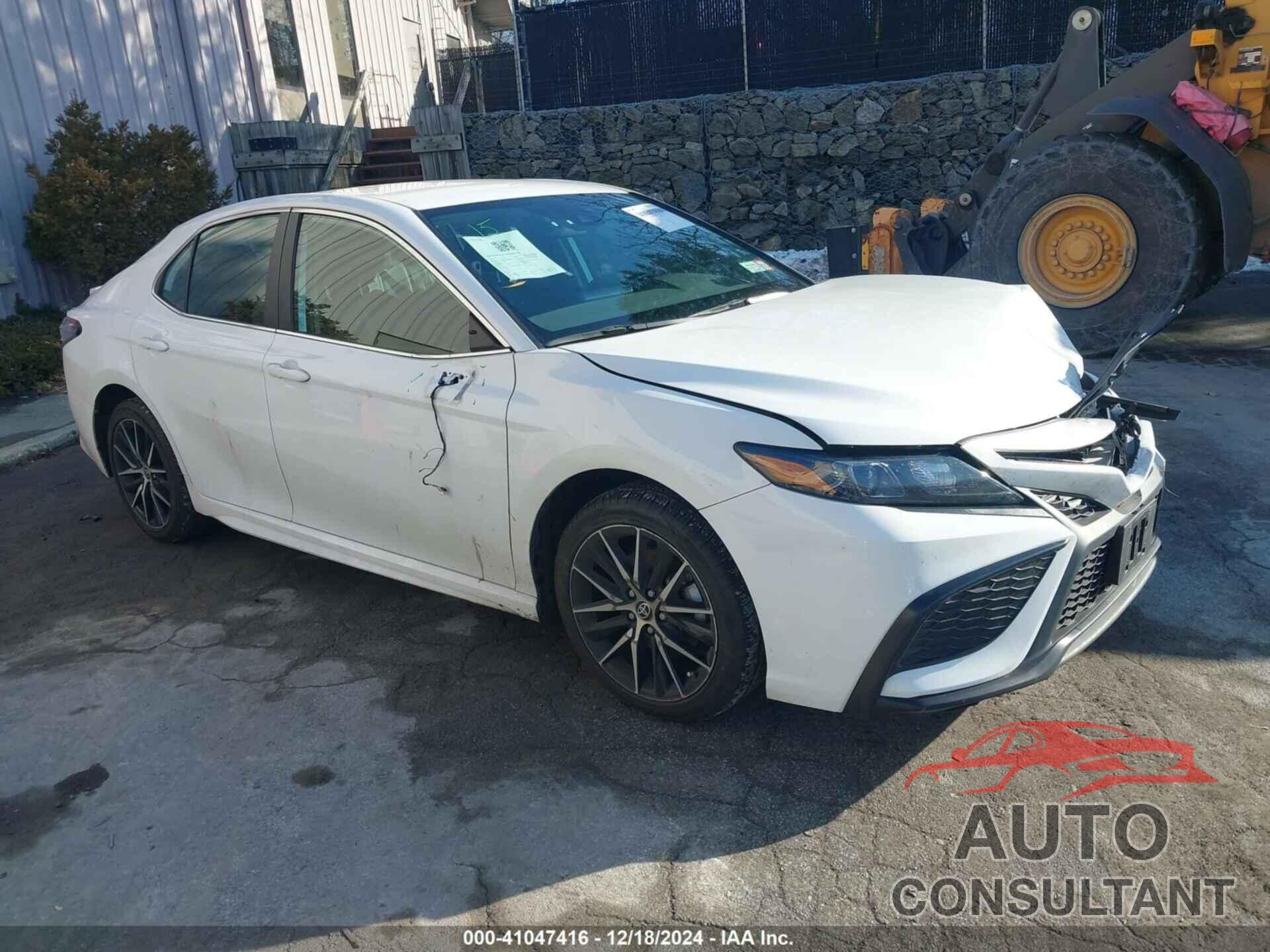 TOYOTA CAMRY 2023 - 4T1G11AKXPU836284