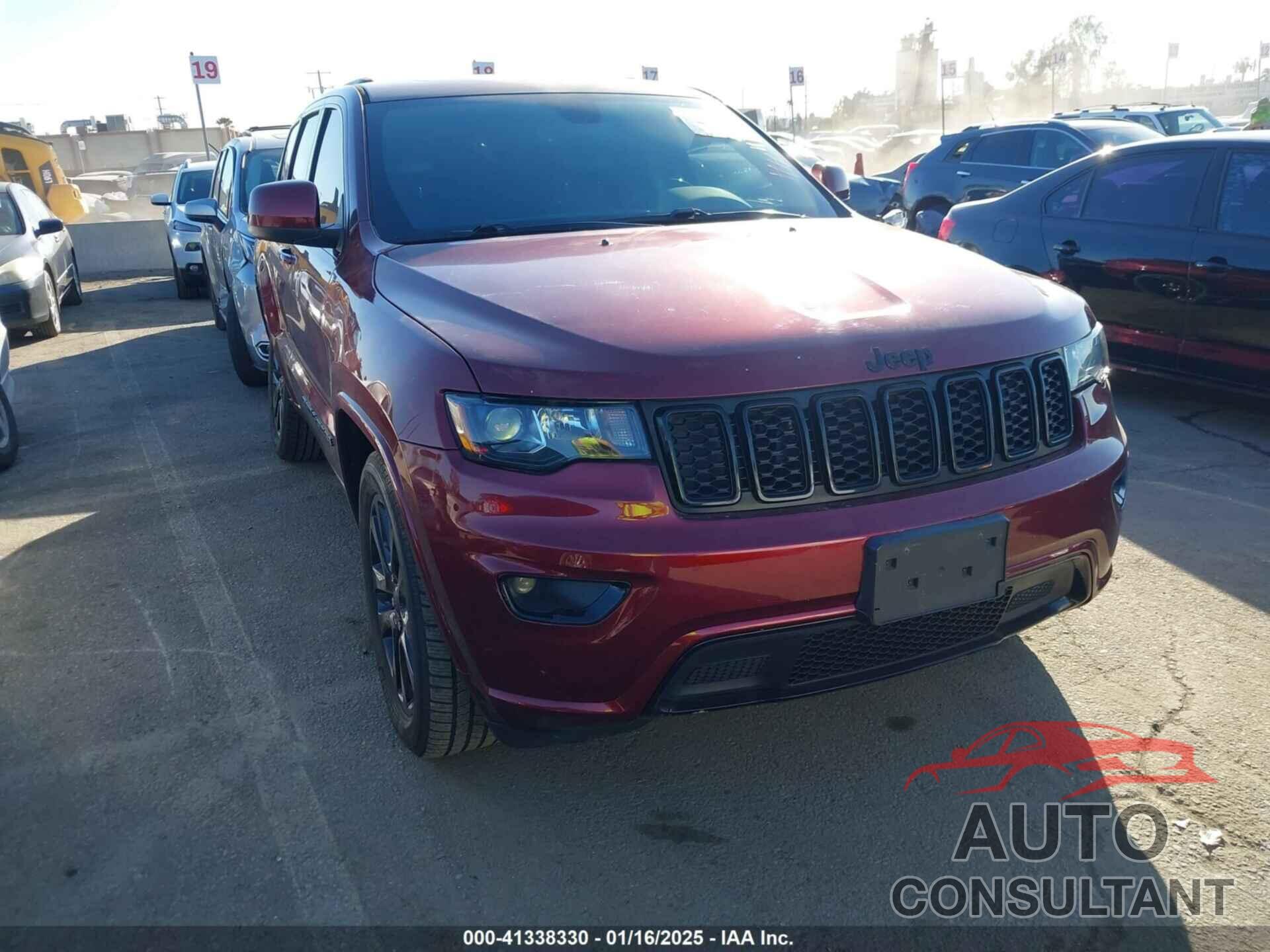 JEEP GRAND CHEROKEE 2018 - 1C4RJEAG1JC208675