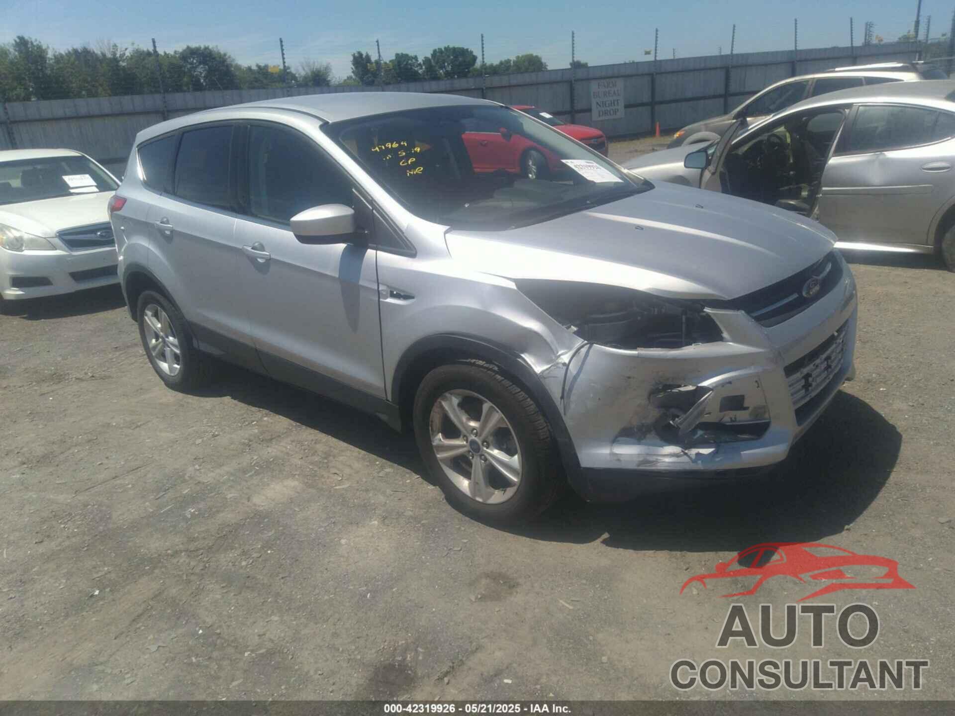 FORD ESCAPE 2015 - 1FMCU0G94FUB41849