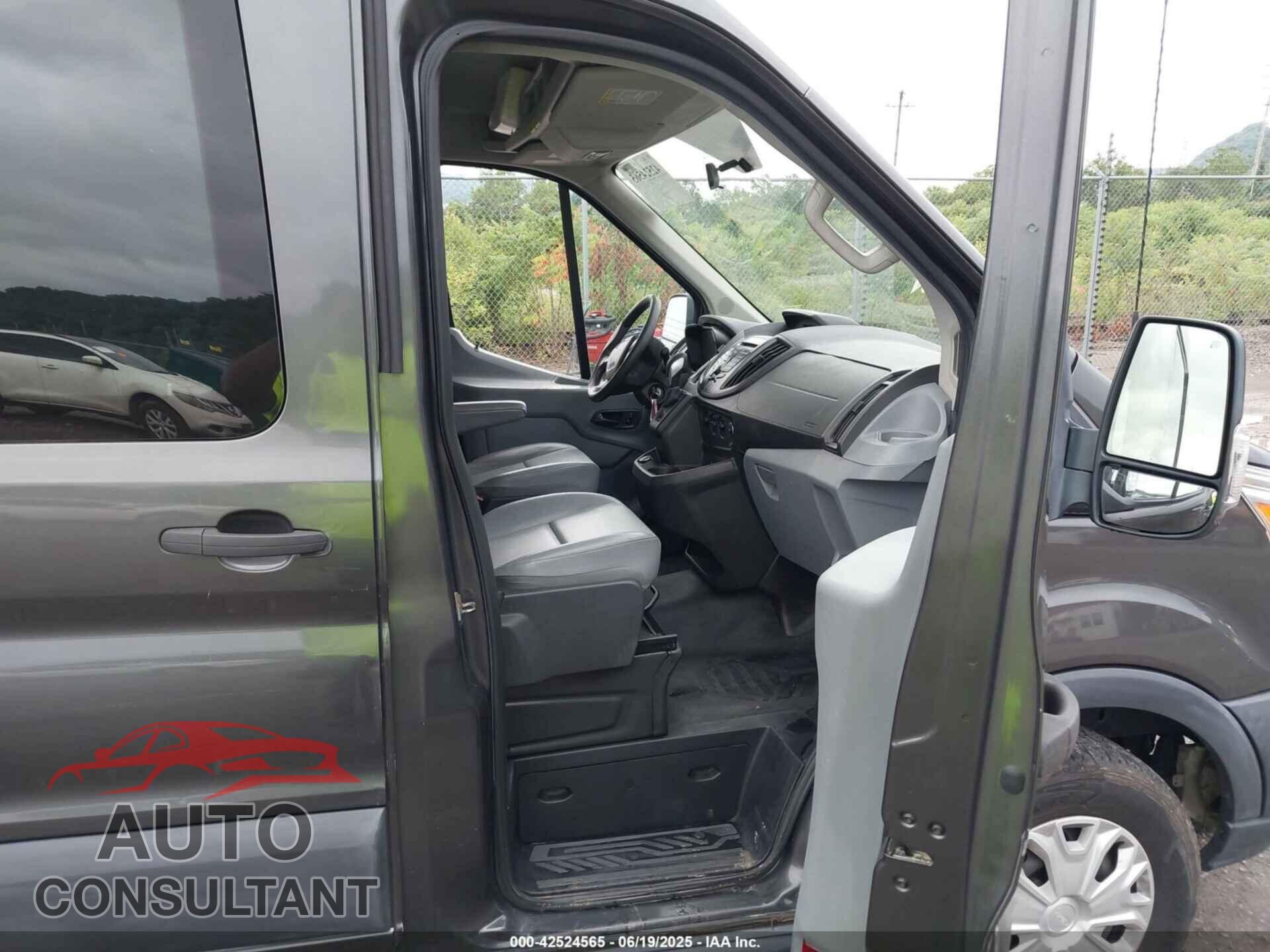 FORD TRANSIT-250 2017 - 1FTYR2CG6HKA09959