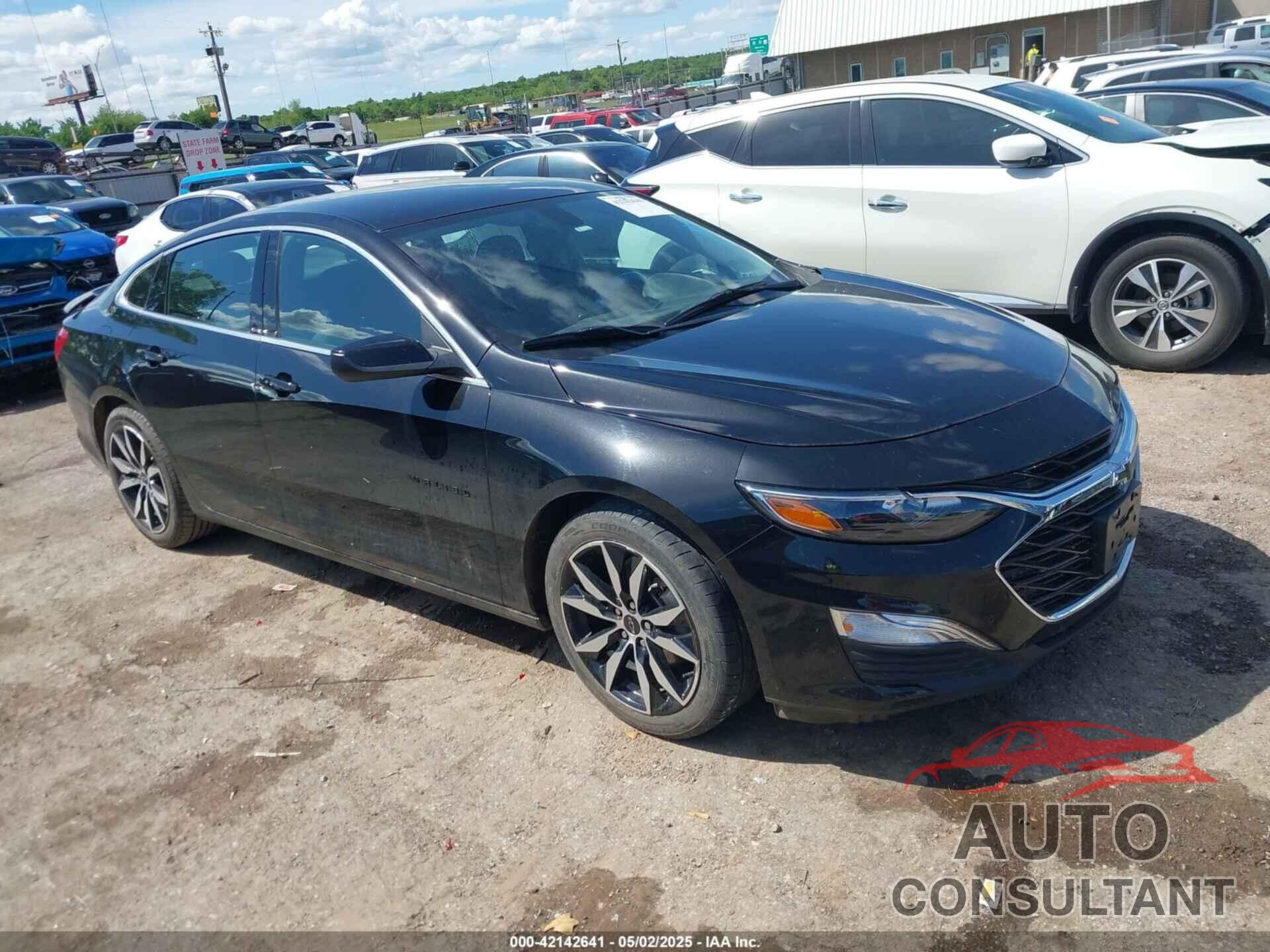 CHEVROLET MALIBU 2022 - 1G1ZG5ST8NF103946