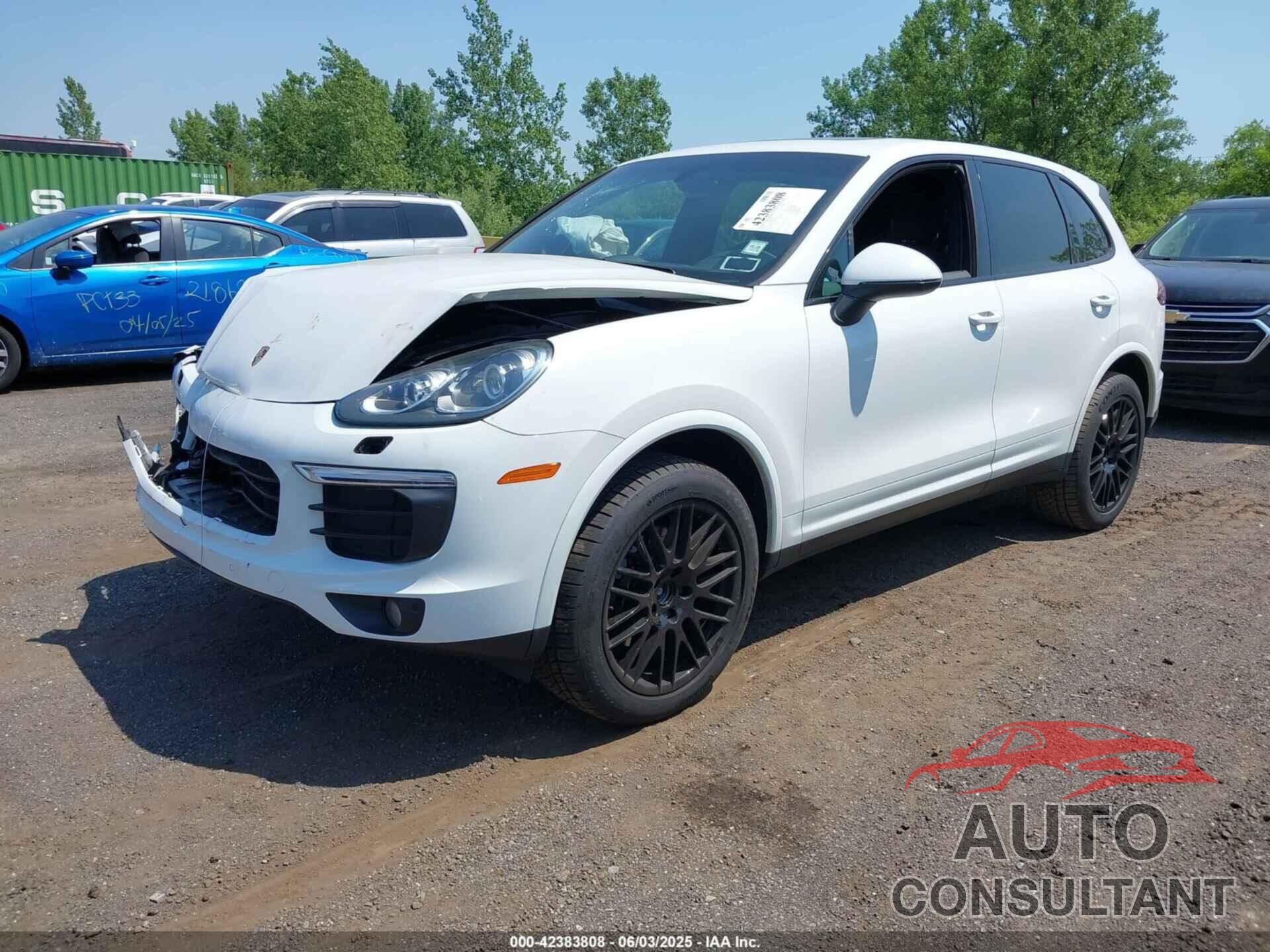 PORSCHE CAYENNE 2018 - WP1AA2A28JKA02807