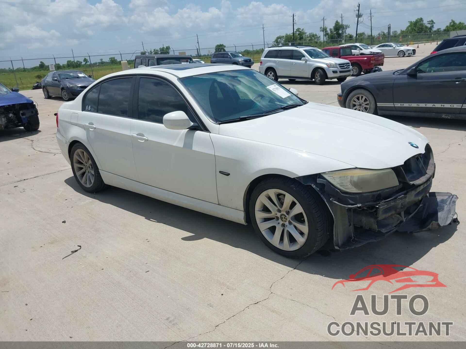 BMW 328I 2011 - WBAPH7G56BNN02757