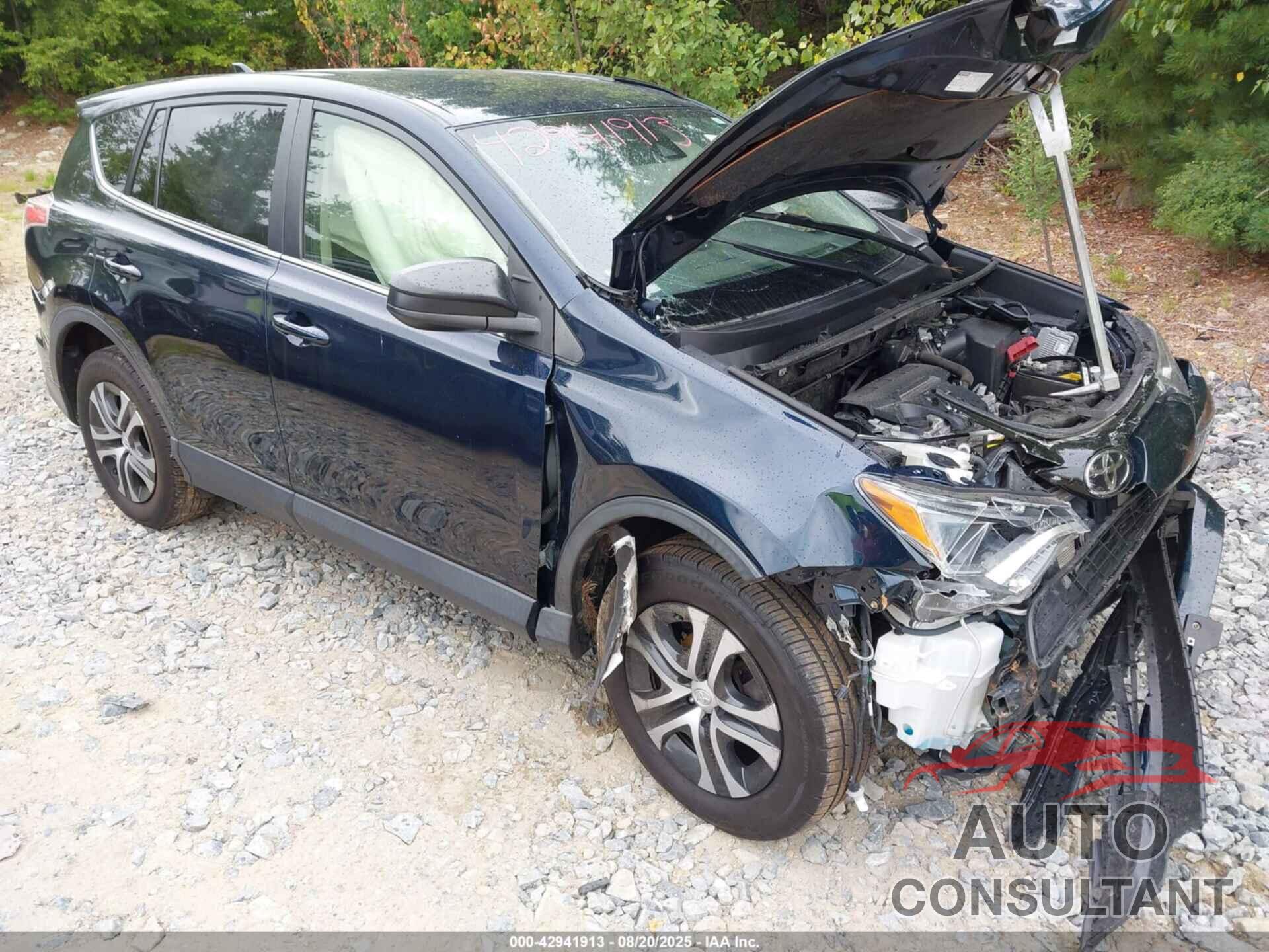 TOYOTA RAV4 2017 - JTMBFREV3HJ710998