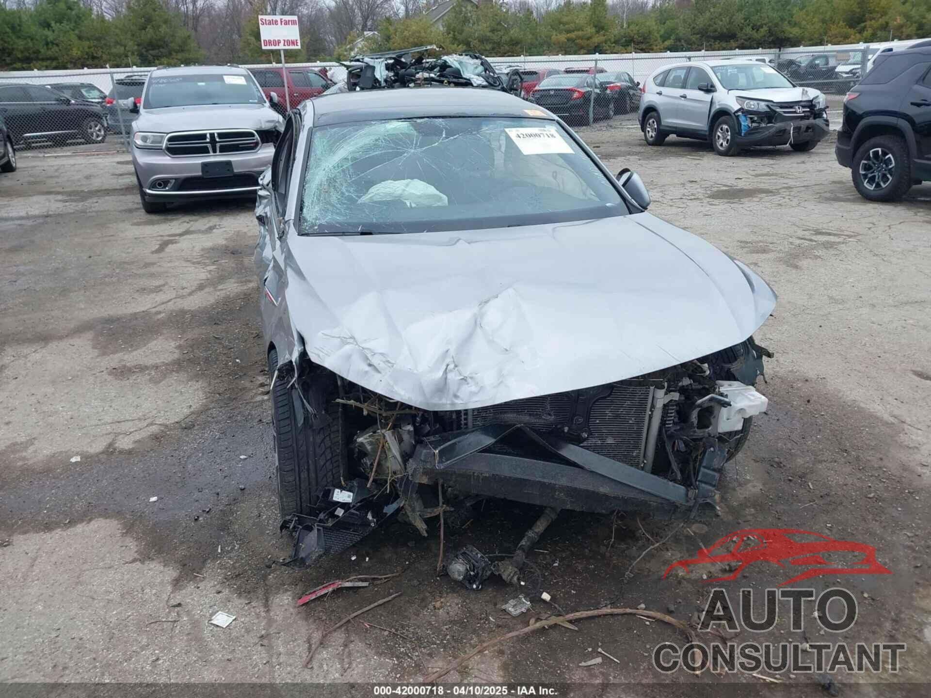 VOLKSWAGEN JETTA GLI 2019 - 3VW5T7BU9KM157755