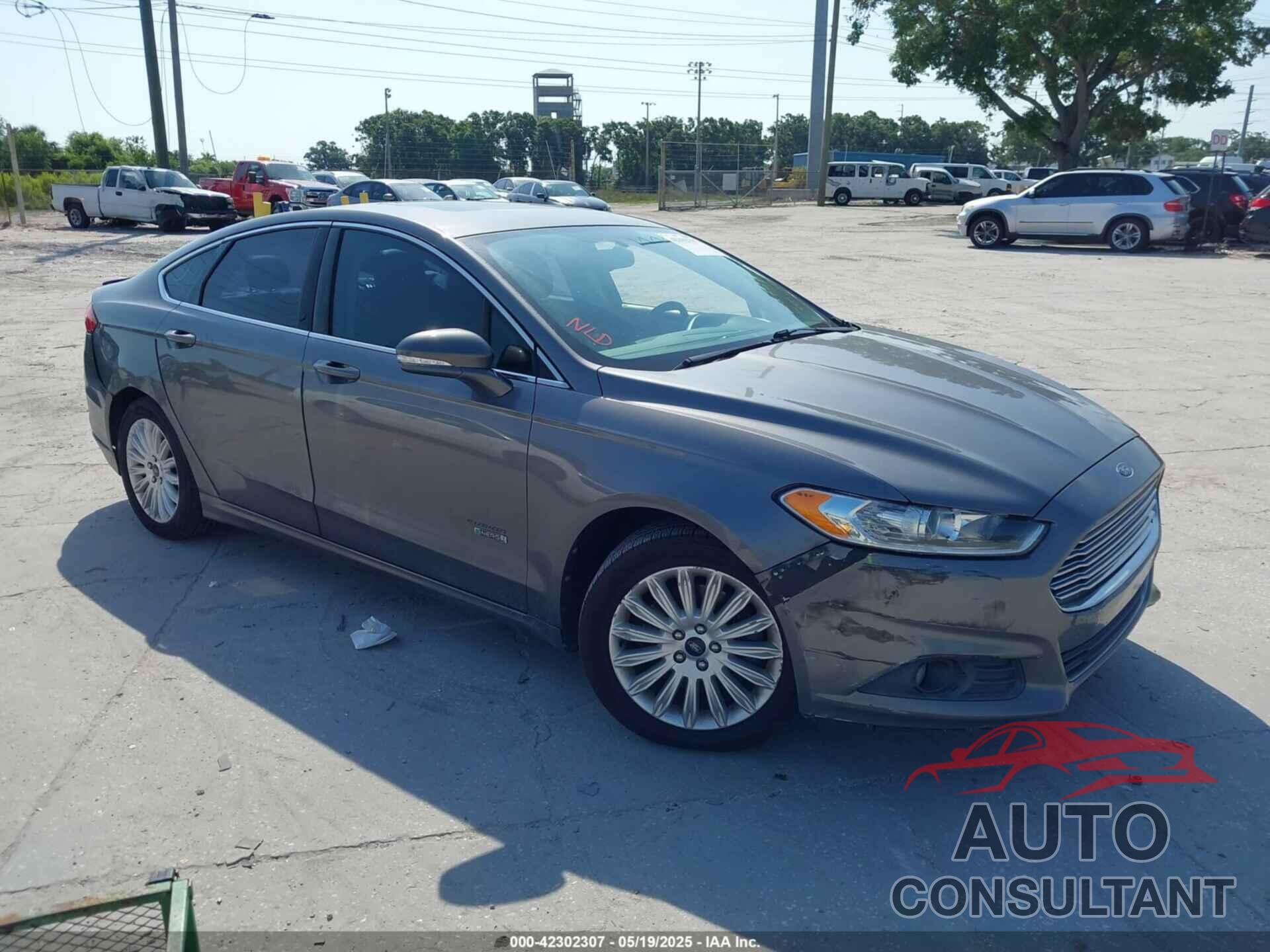 FORD FUSION ENERGI 2013 - 3FA6P0PUXDR308867
