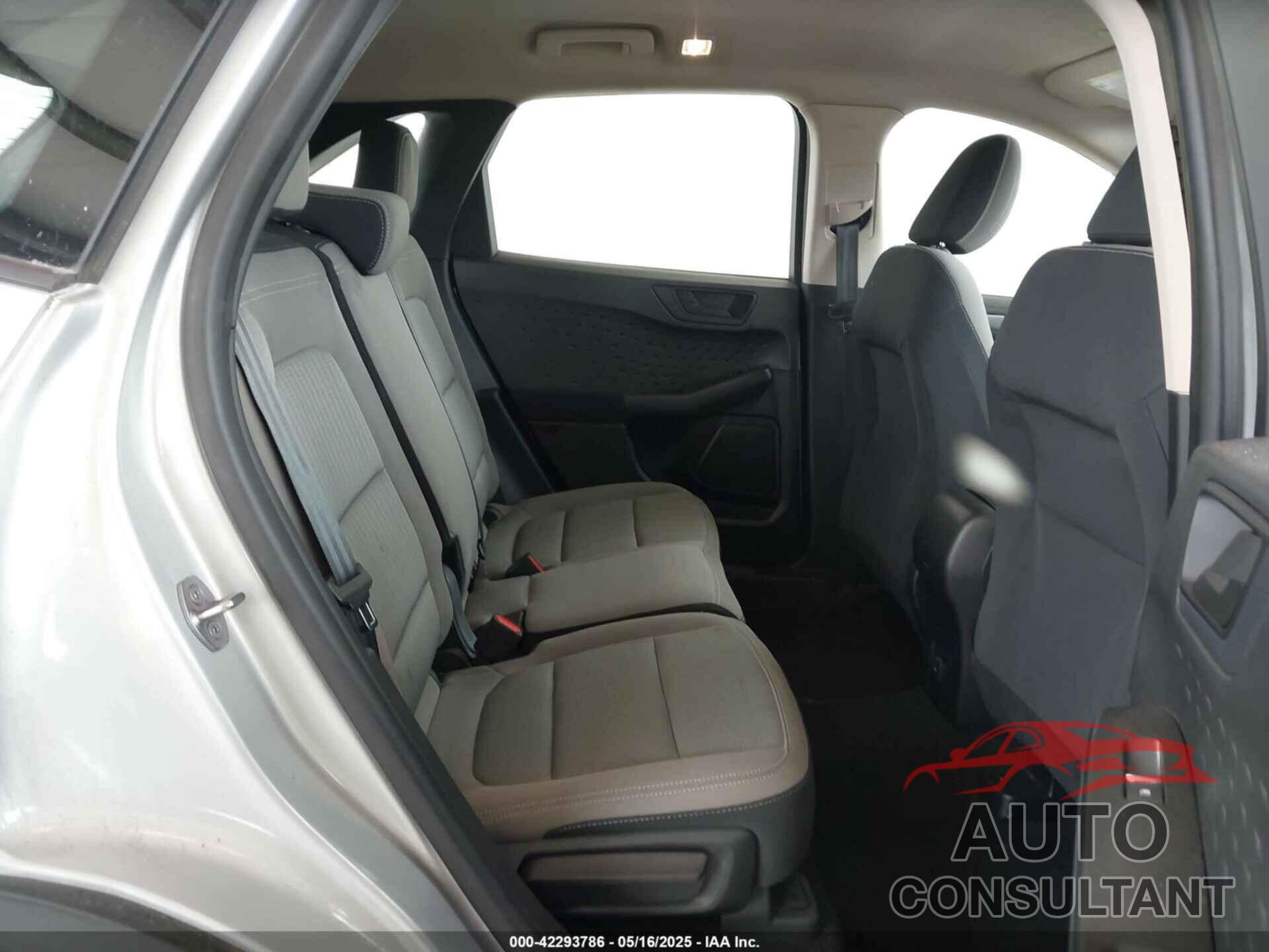 FORD ESCAPE 2020 - 1FMCU9F60LUC58447
