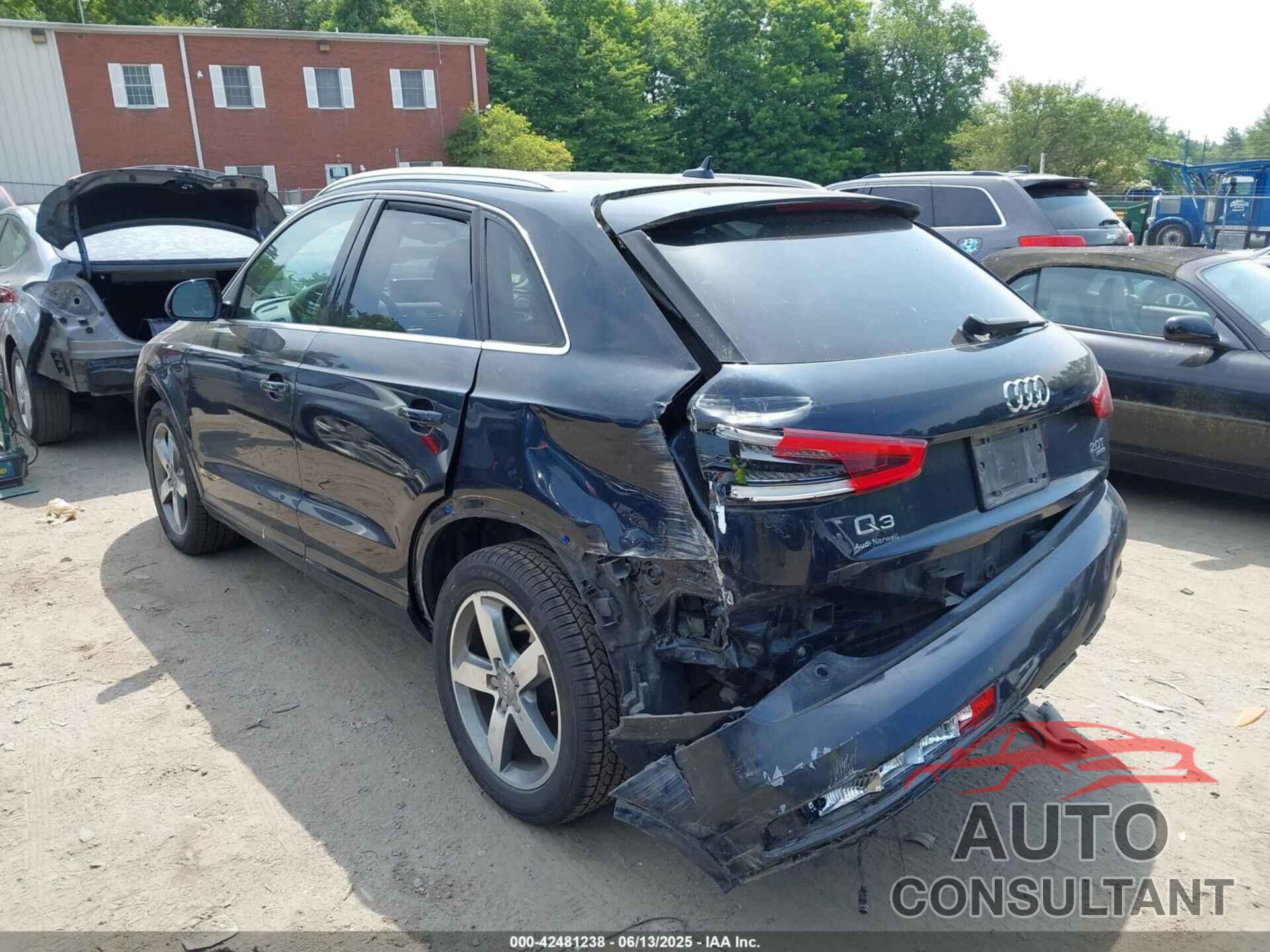 AUDI Q3 2015 - WA1EFCFS6FR004485
