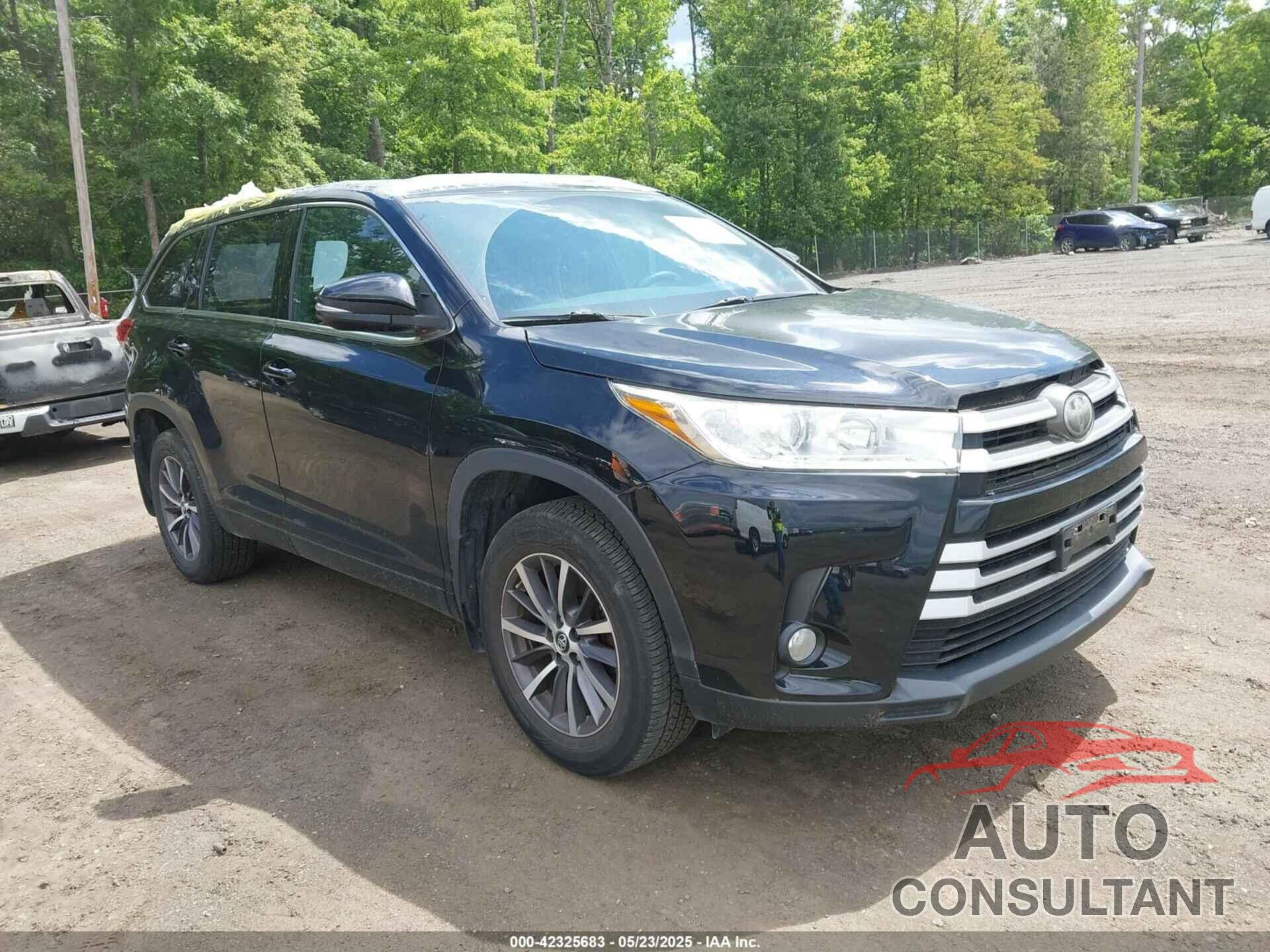TOYOTA HIGHLANDER 2018 - 5TDJZRFH6JS844537