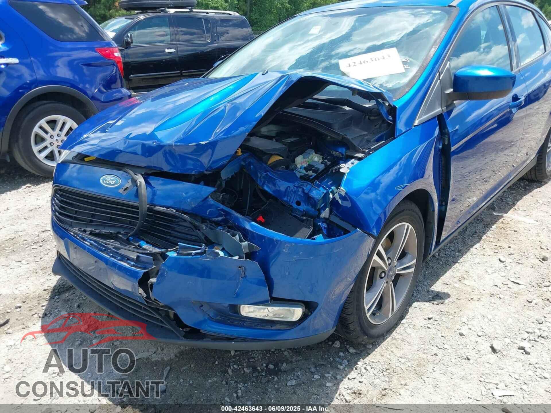 FORD FOCUS 2018 - 1FADP3FE8JL238024
