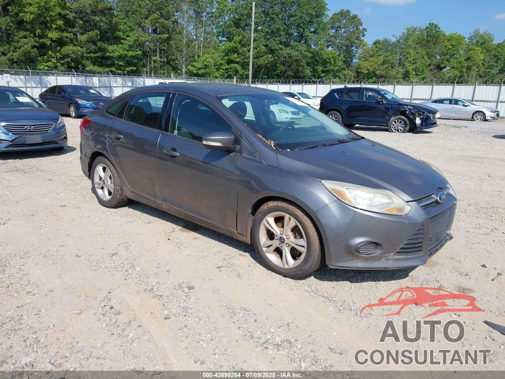 FORD FOCUS 2014 - 1FADP3F2XEL173043