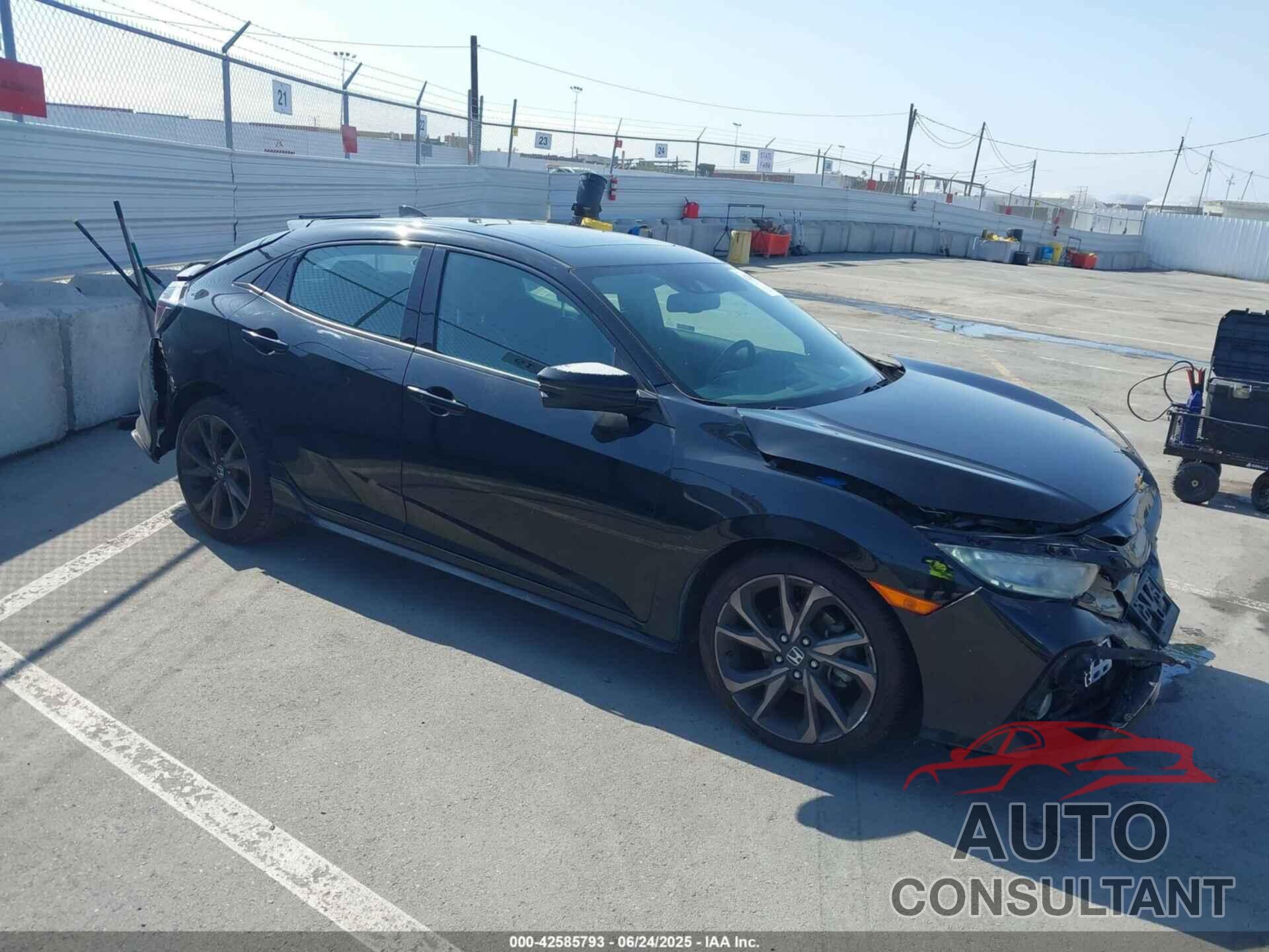 HONDA CIVIC 2018 - SHHFK7H99JU417649