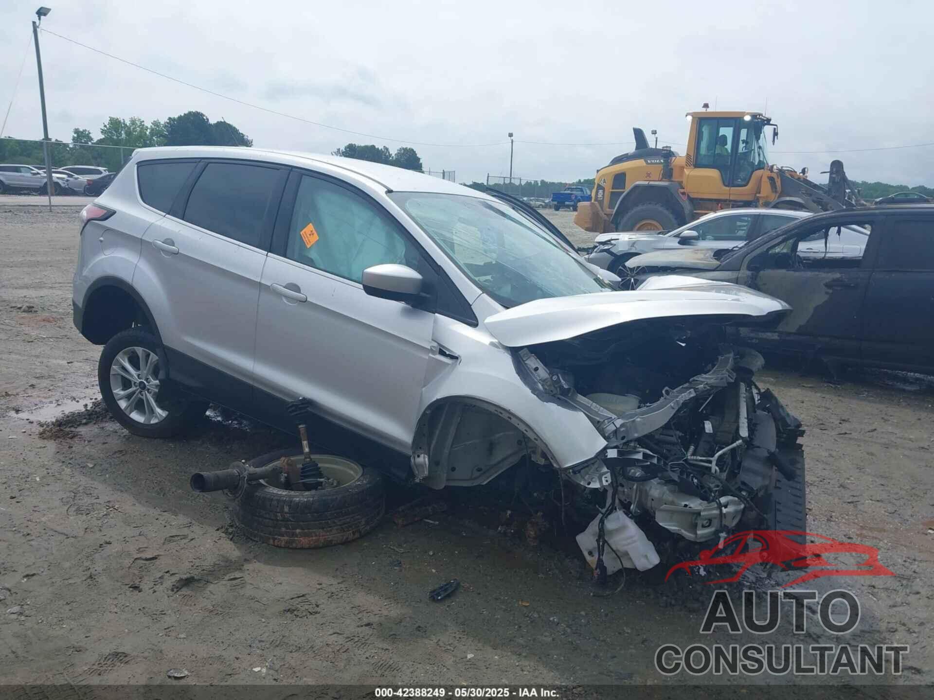 FORD ESCAPE 2017 - 1FMCU0GD7HUB87733